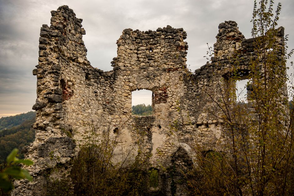 Ancient stone ruins of Samobor Castle in Croatia under cloudy skies.