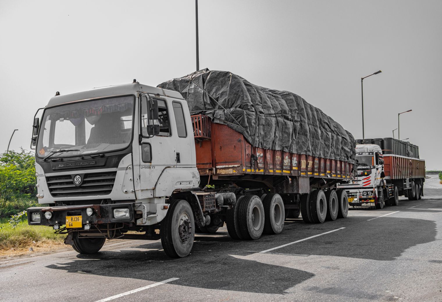Ratho — man and van team loading a removal van