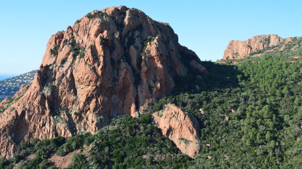 Stunning Red Rock Formations in Saint-Raphaël