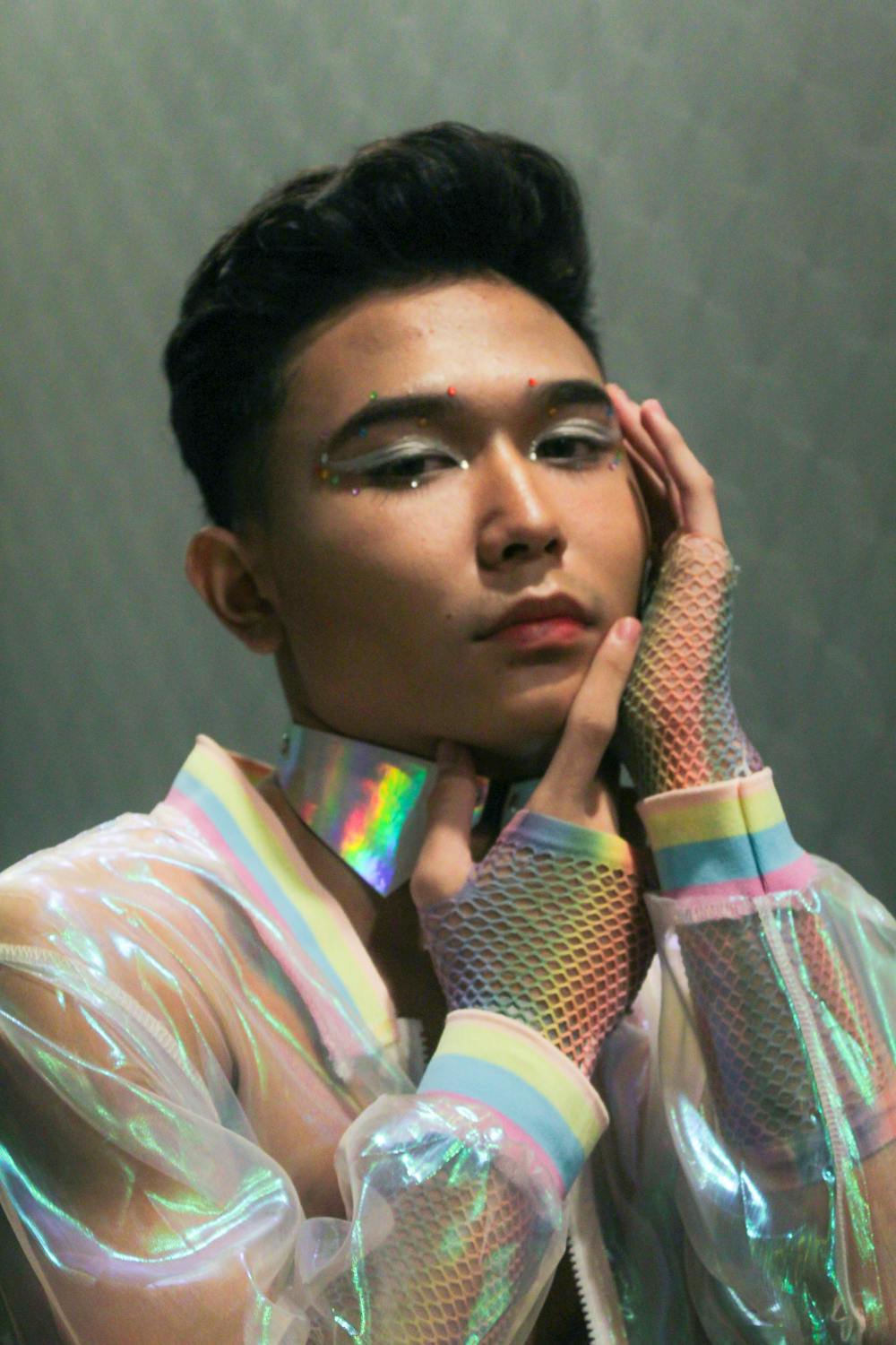what-should-a-guy-wear-to-a-festival-clear-reflective-rave-gear