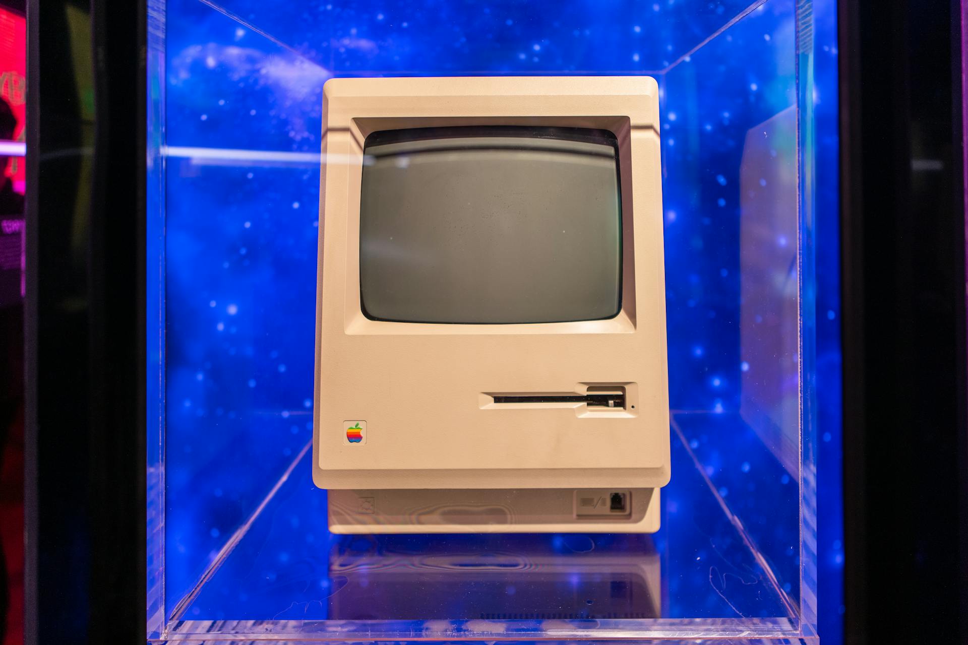 Original Apple Macintosh Computer on display at Australian National Communication Museum