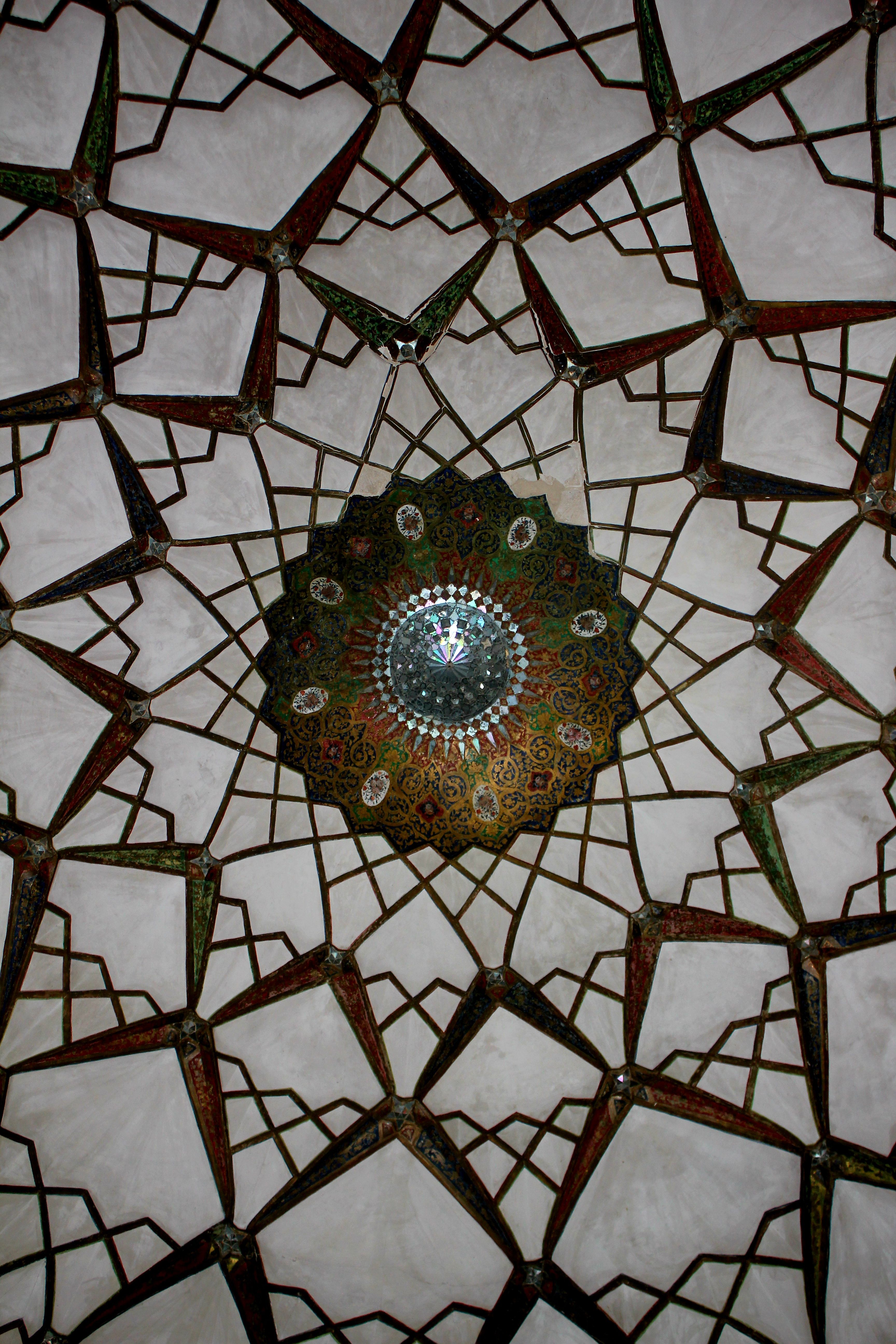Intricate Geometric Ceiling Pattern in Architecture · Free Stock Photo
