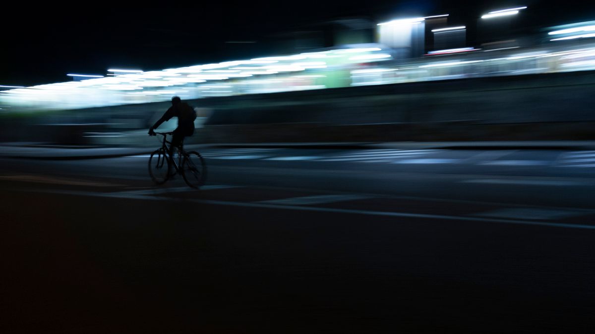 Comment choisir un éclairage de sécurité pour rouler en ville en 2026 - illustration