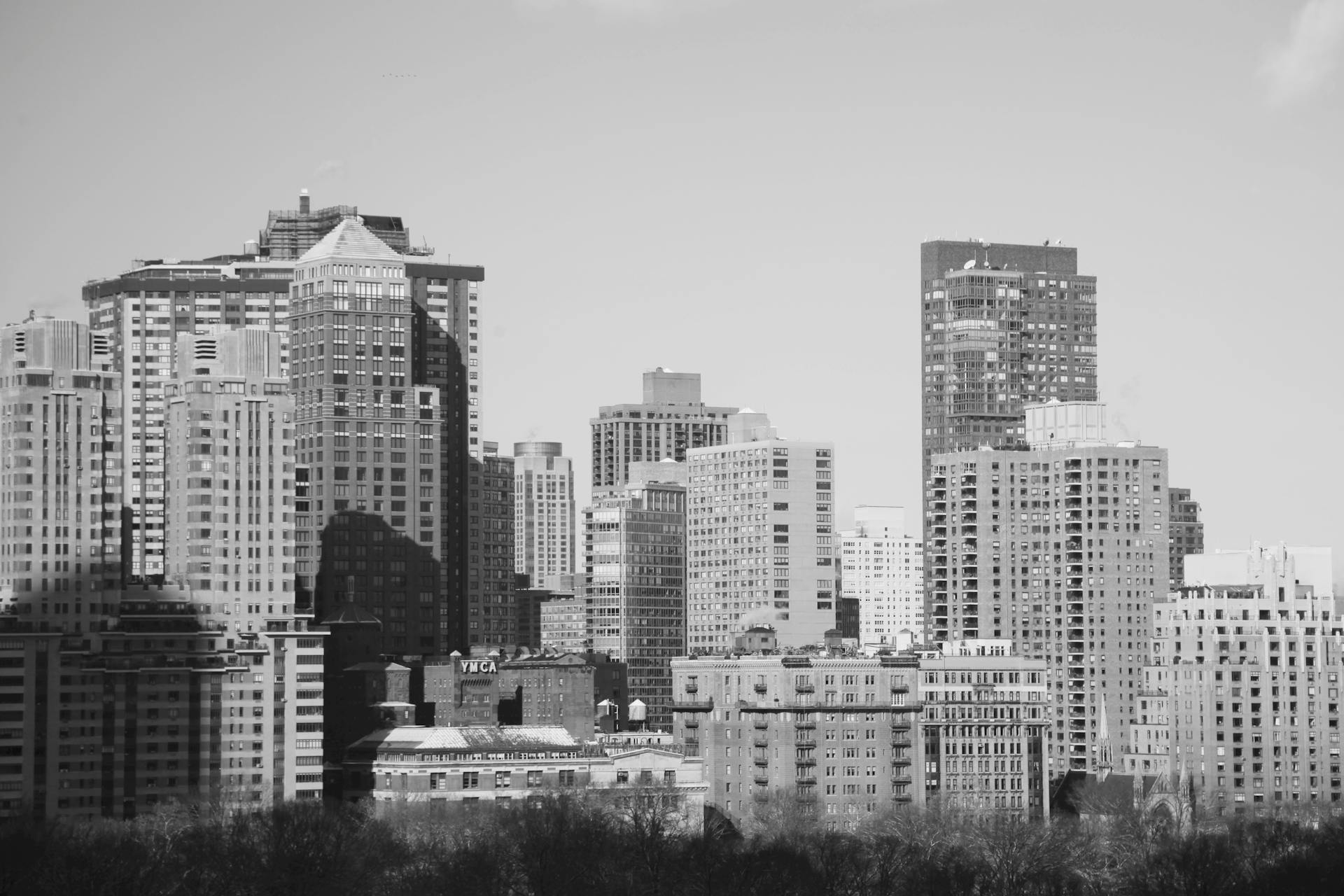 Monochrome view of New York City's skyline showcasing tall buildings and urban architecture.