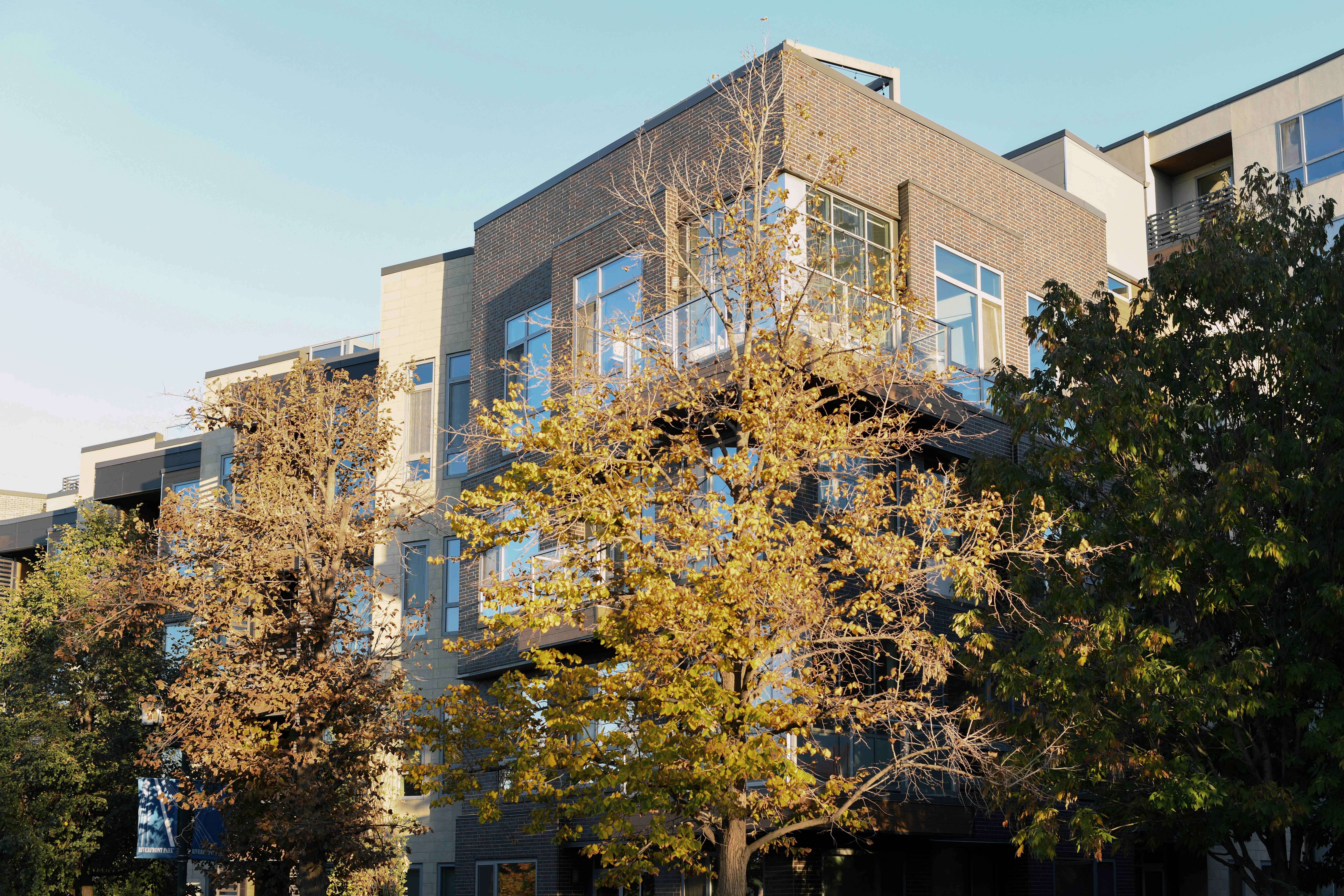 Diös income from property management remains stable year-on-year — Photo by MINEIA  MARTINS on Pexels