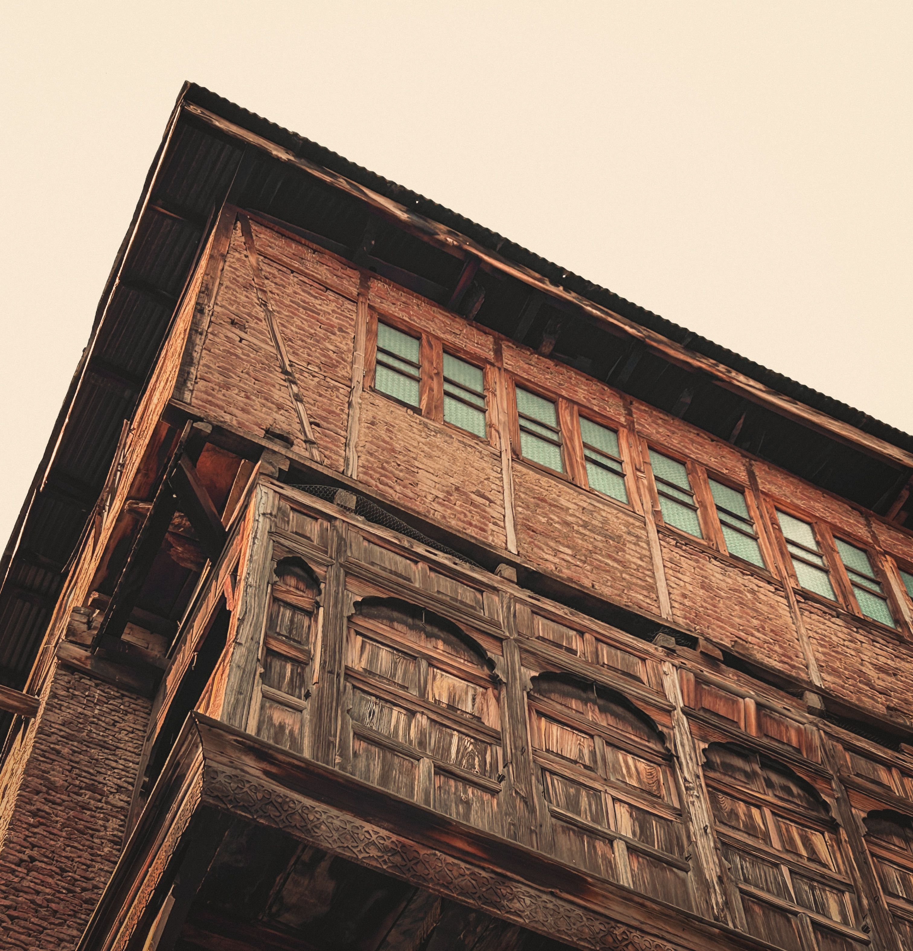 Traditional Architectural Building in Srinagar · Free Stock Photo