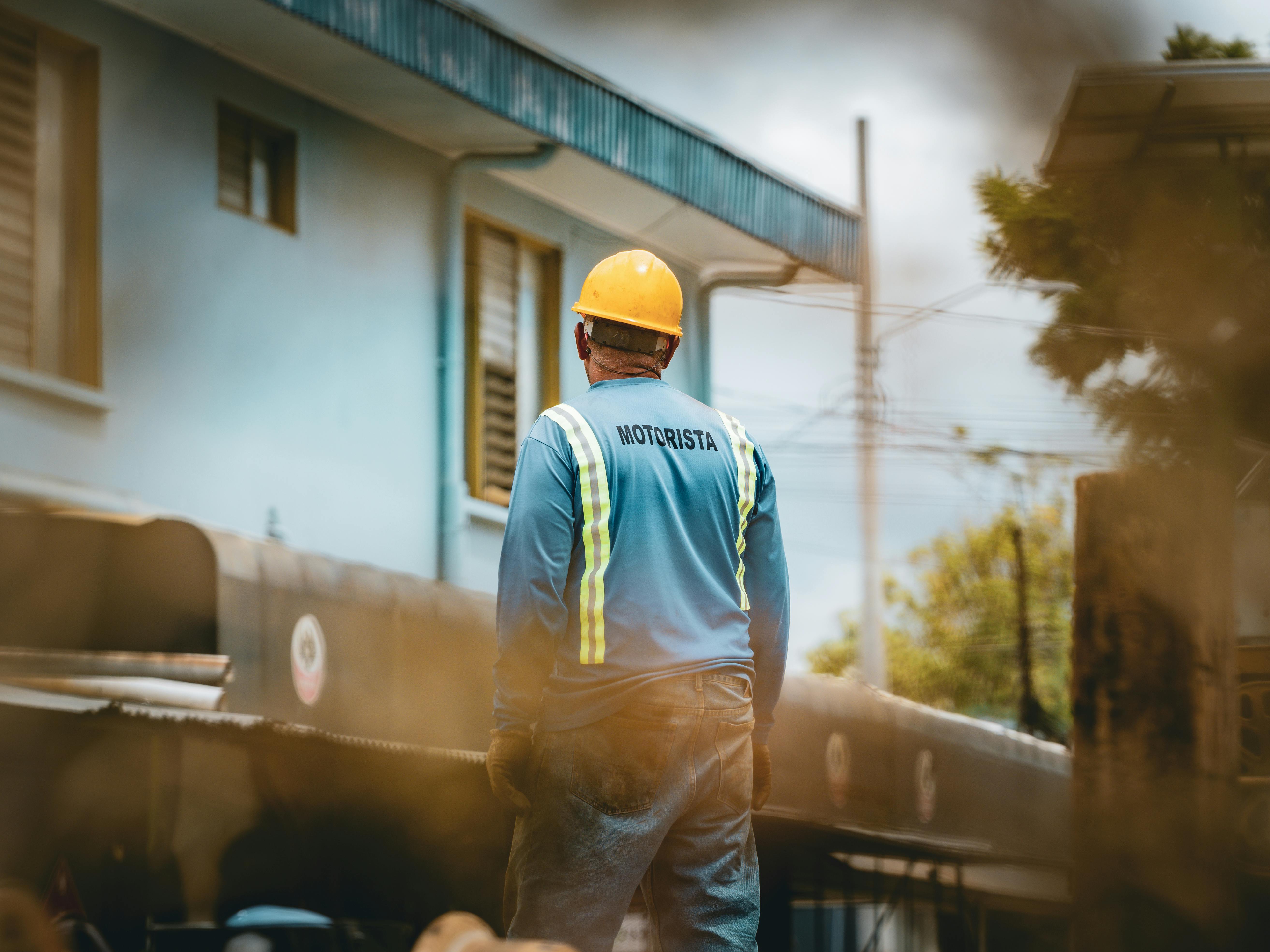 How modern fleet safety programs can help lower skyrocketing commercial insurance premiums — Photo by Mario Spencer on Pexels