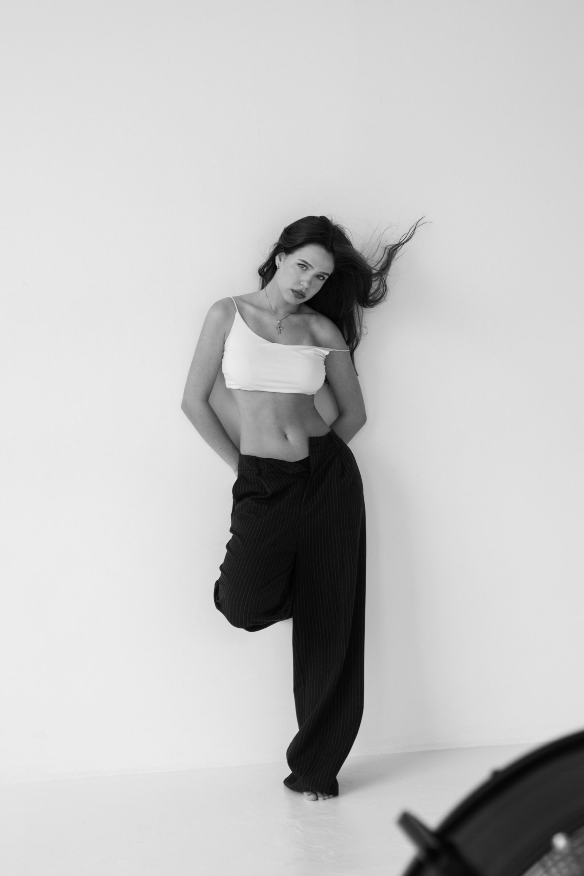 Black and White Portrait of Woman in Fashionable Pose · Free Stock Photo