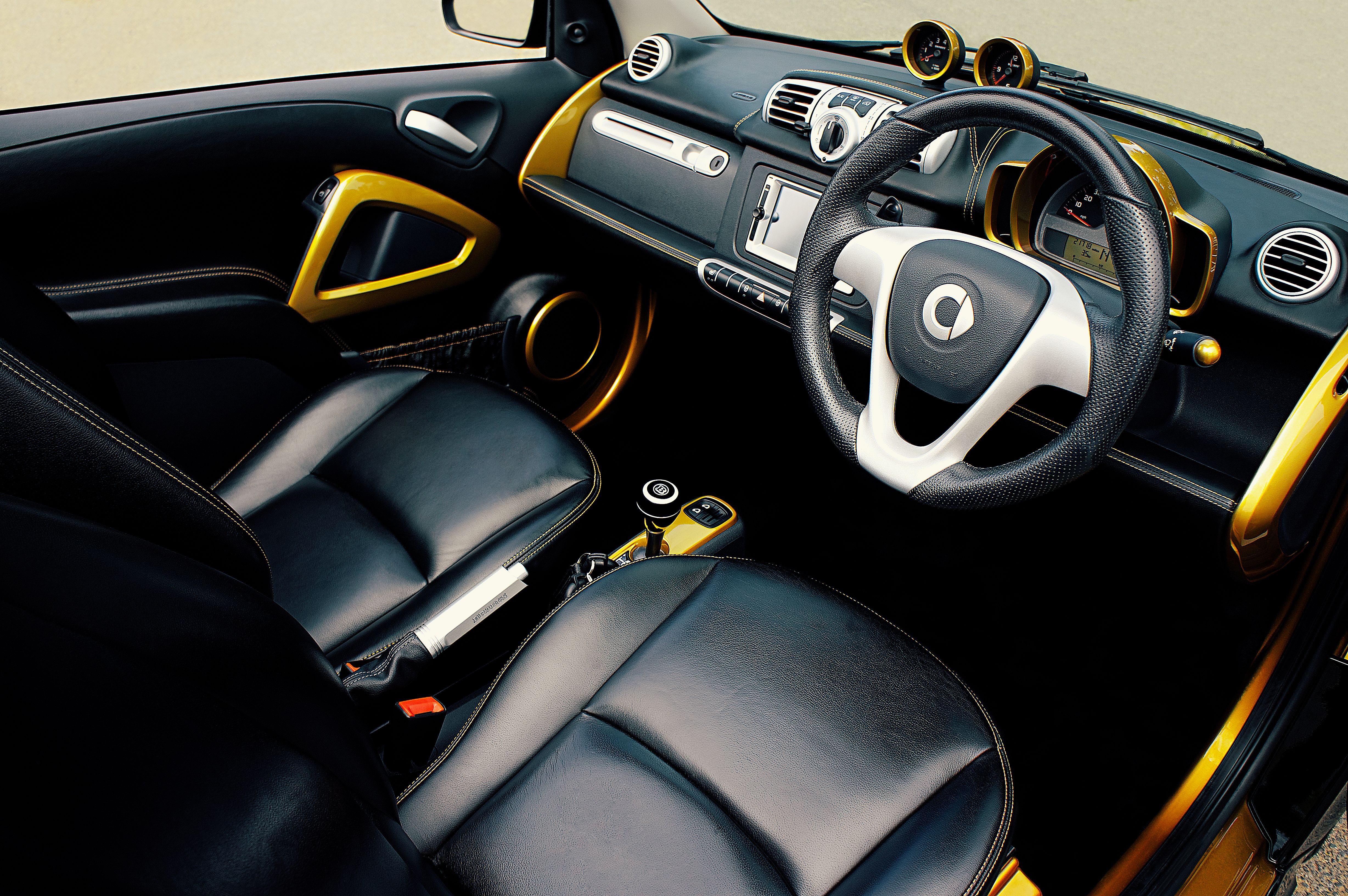 free-stock-photo-of-car-interior-leather-seats-smart-brabus