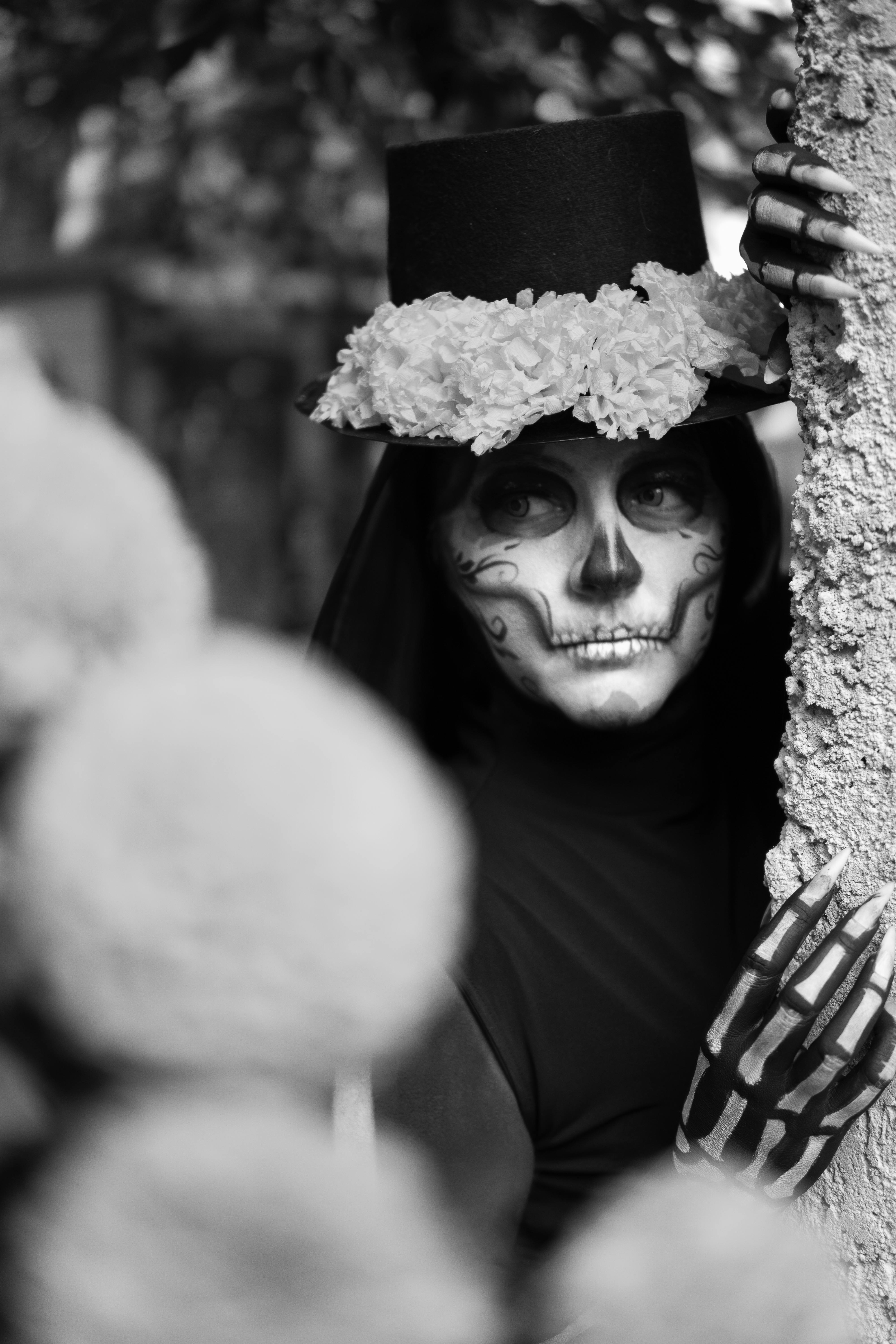 Programul Luminațiilor în cimitirele ortodoxe și greco-catolice din oraș.