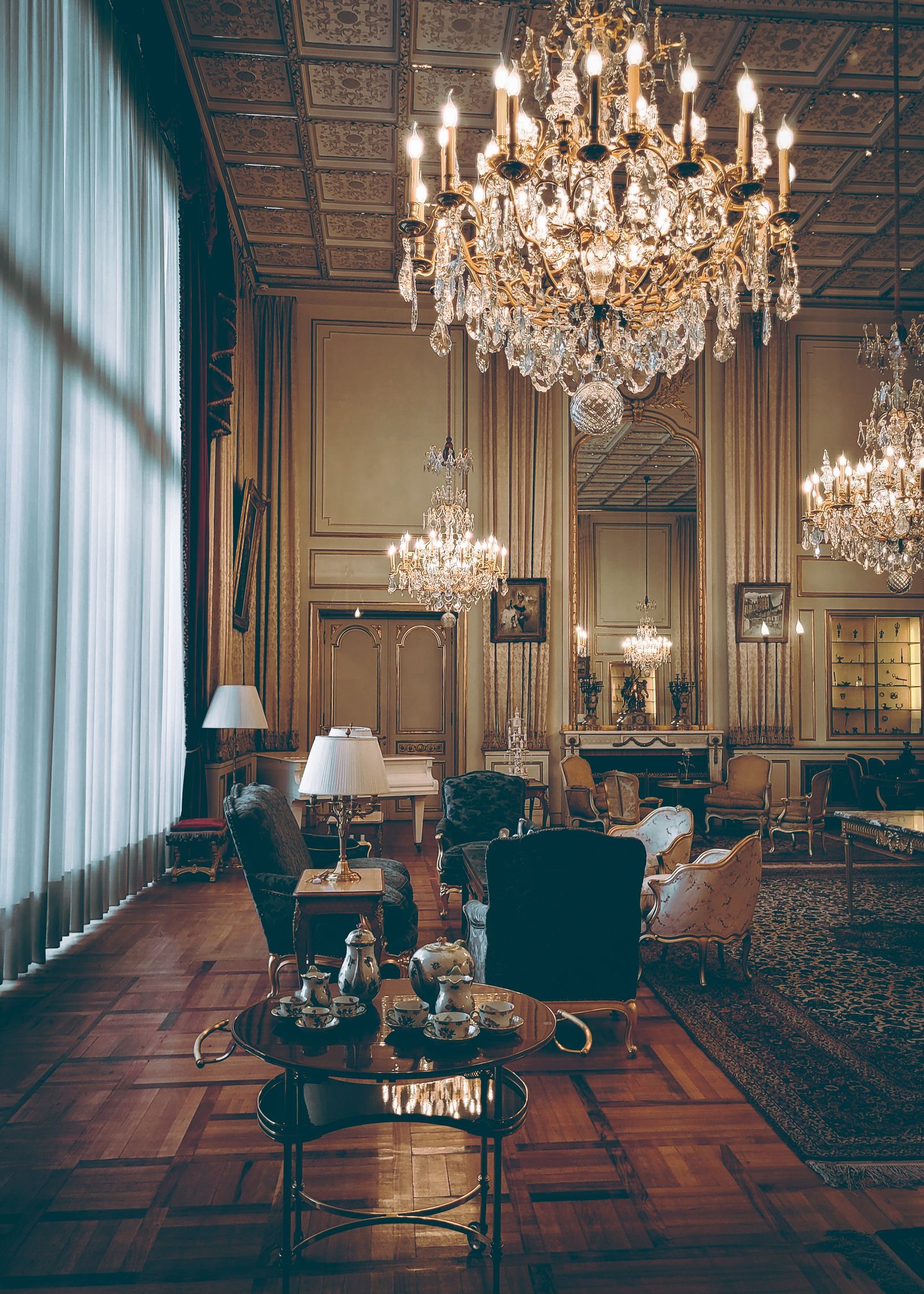 Chandelier-lit lobby at Grand Roll