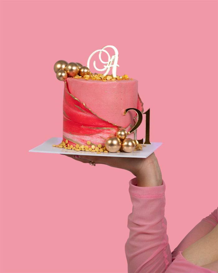 Hoorain Atelier bento style mini cake