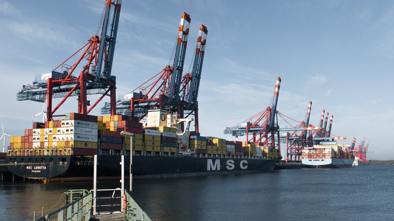 Marinha Mercante: Navegando entre Oportunidades e Desafios no Brasil Marinha Mercante: Navegando entre Oportunidades e Desafios no Brasil - naval | Estrato