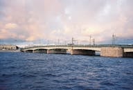 好的，我会根据您的要求进行句子优化