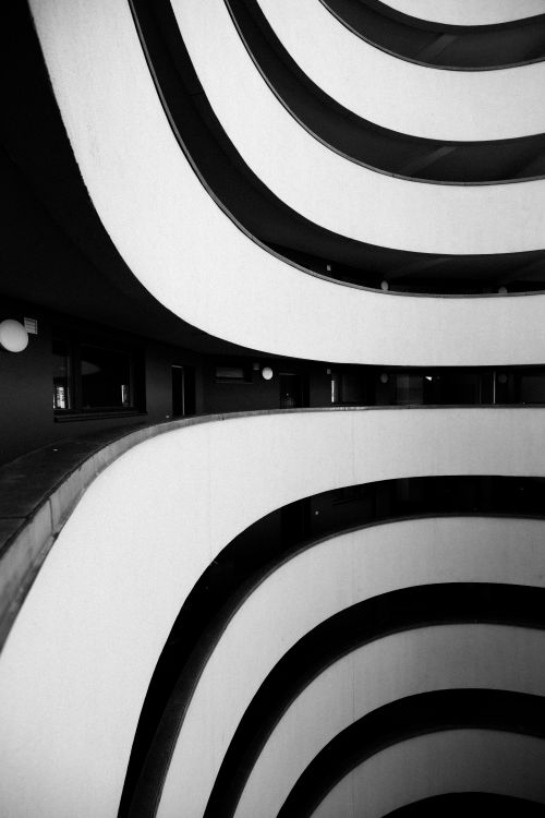 Free Curved architectural design in black and white, showcasing modern structure in Berlin. Stock Photo