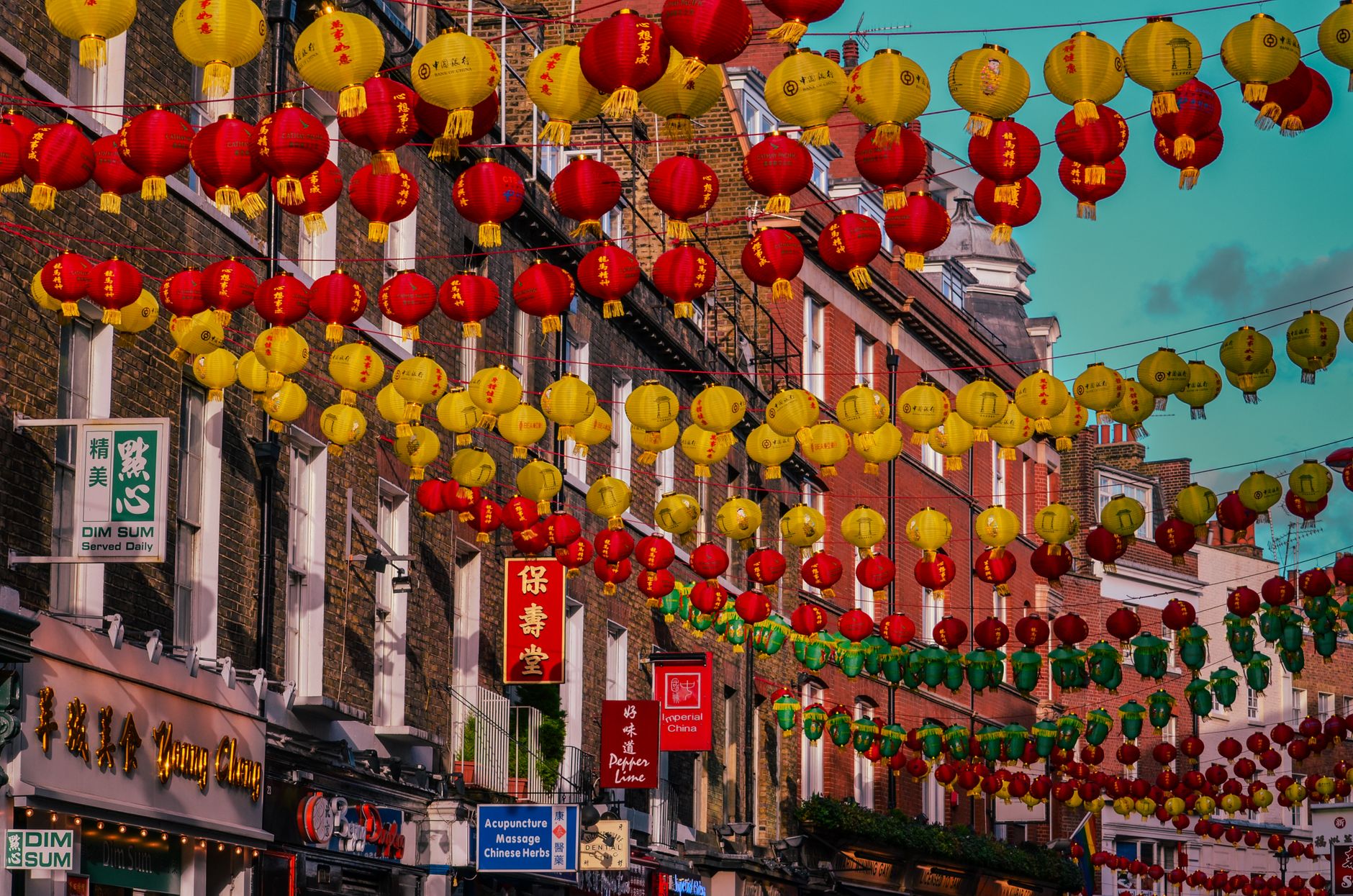 伦敦新使馆区居民担忧:自2018年起,我们是否无意中“住在中国”?