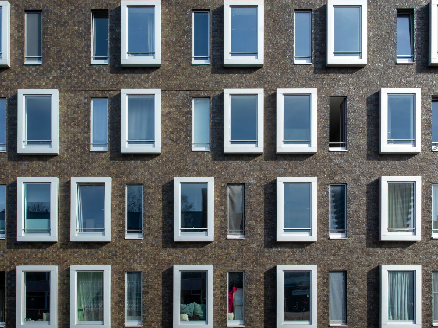 St John's Wood — student move with boxes and a van
