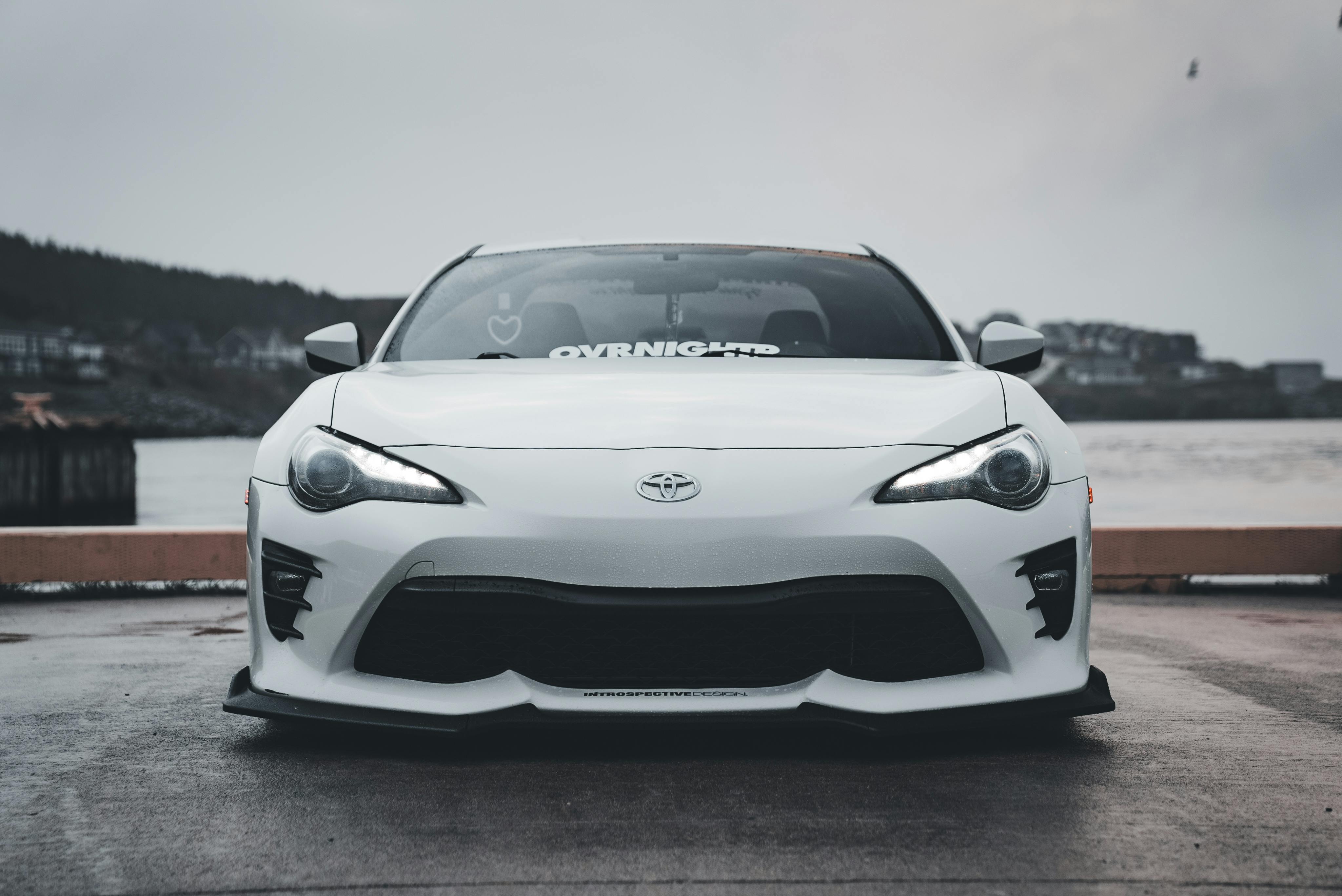Toyota recalls over 1M vehicles over backup camera issues — Photo by Erik Mclean on Pexels