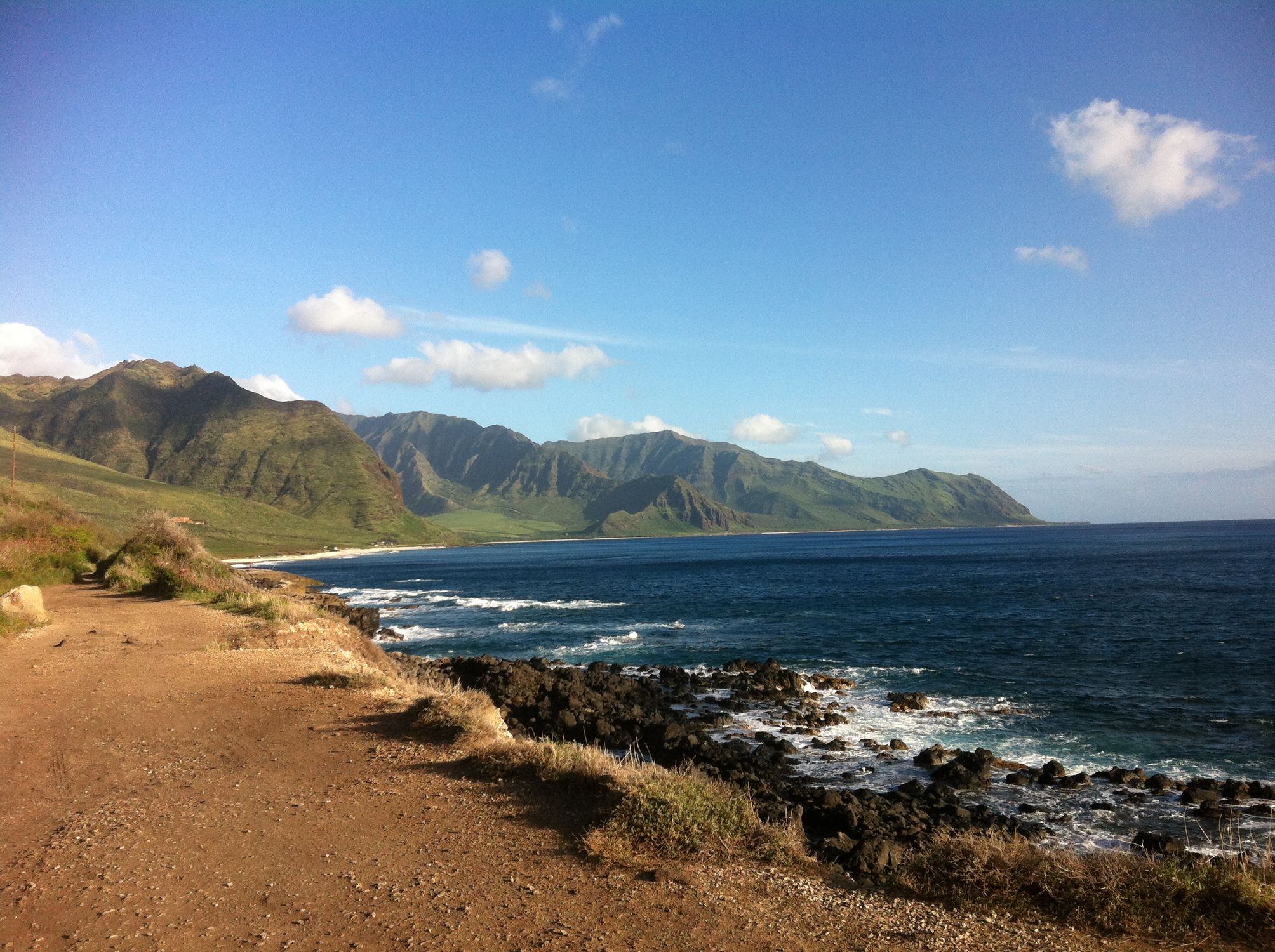 Keahi Point Scenic Coastal Landscape in Oahu, Hawaii · Free Stock Photo