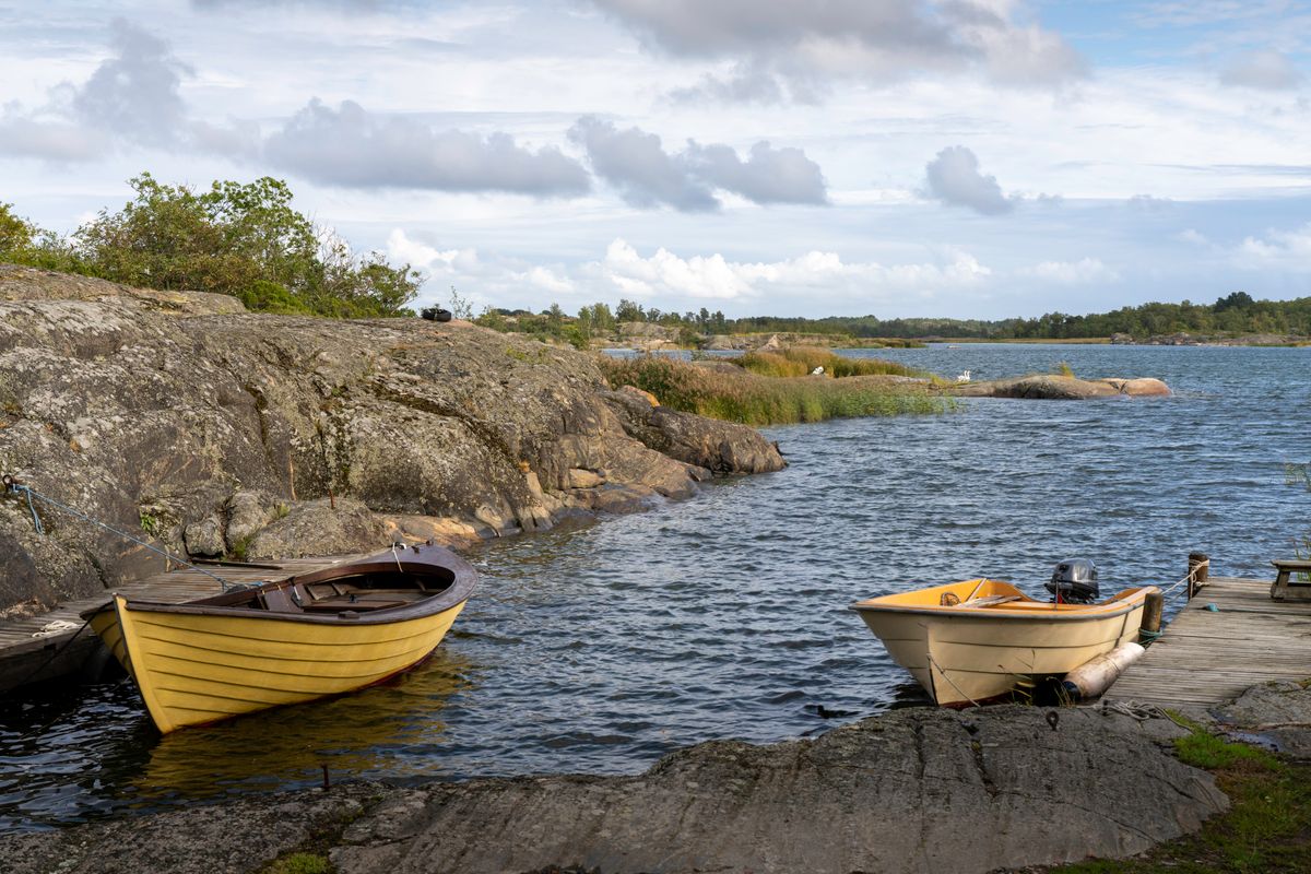 Motorboat rental on the coast