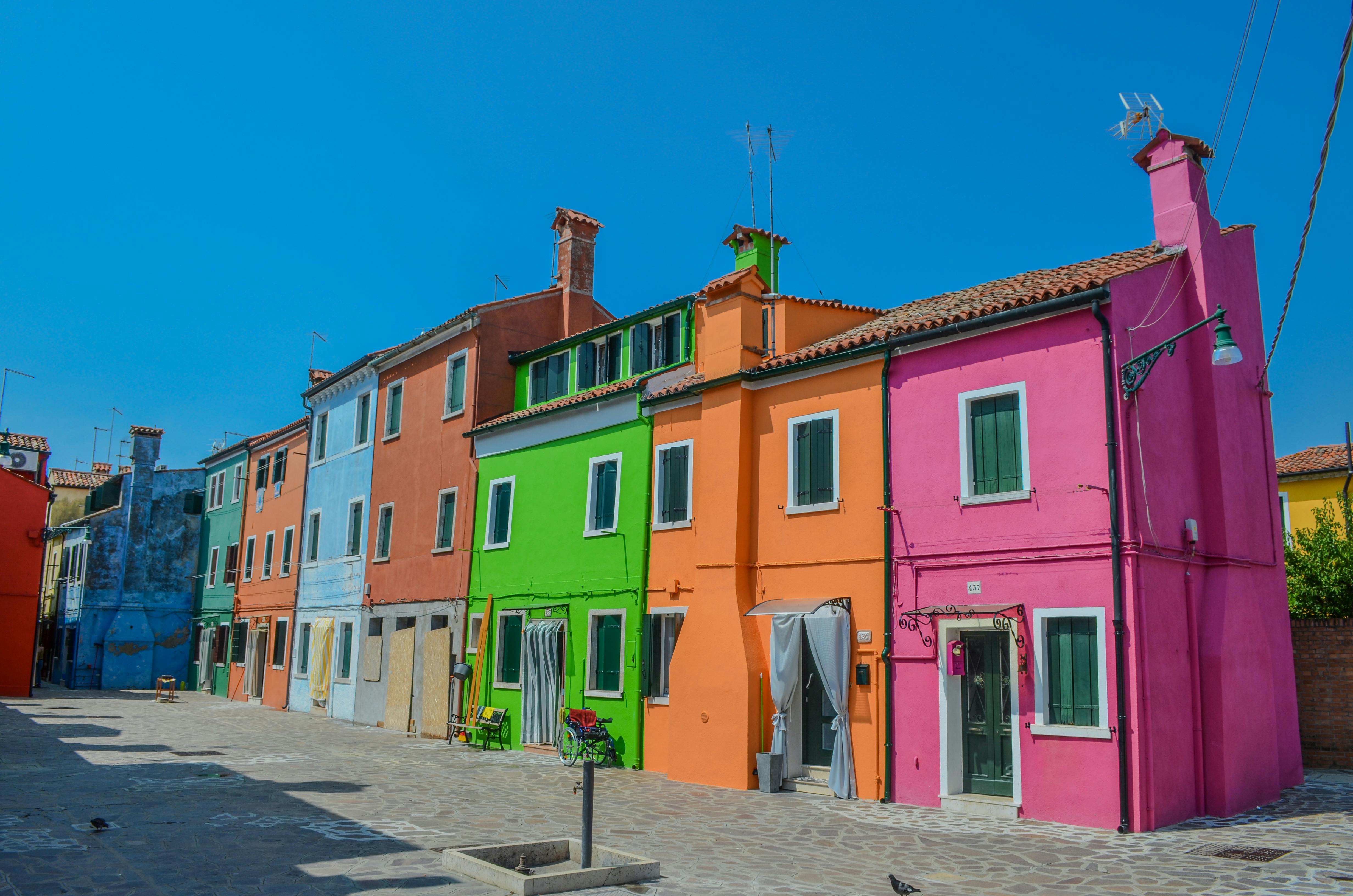 colorful houses on burano island venice italy