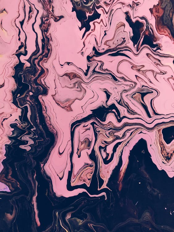Розовая и темная абстрактная живопись