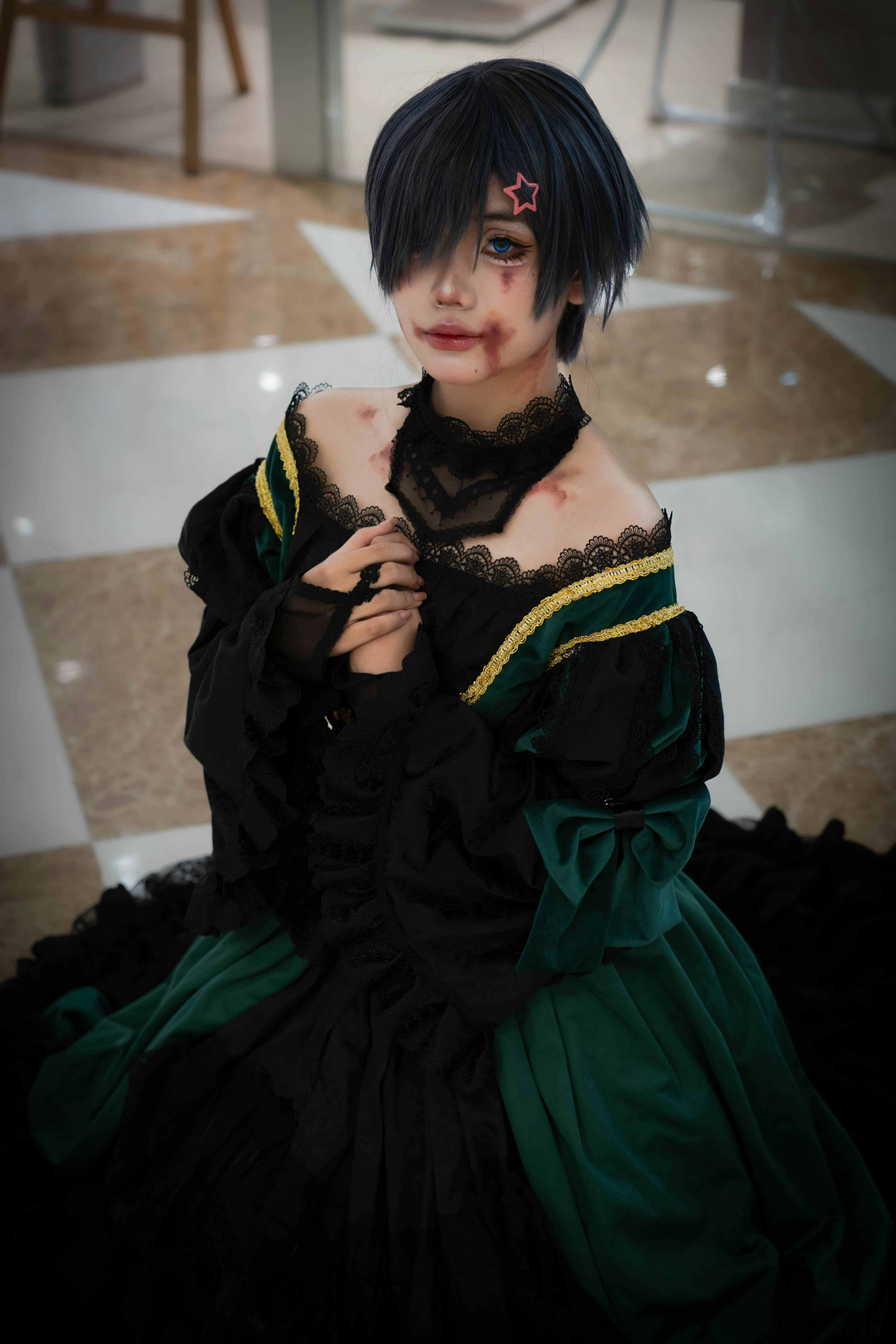 Ücretsiz şık Elbiseli Gotik Cosplay Portresi Stok Fotoğraflar