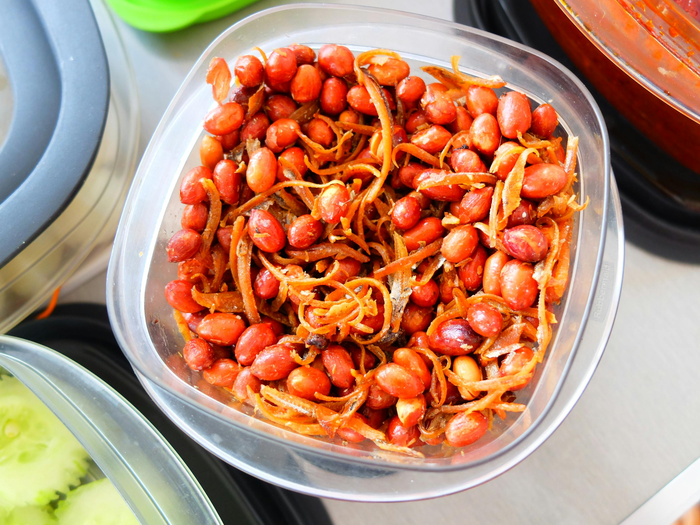 Free stock photo of anchovies with fry peanuts
