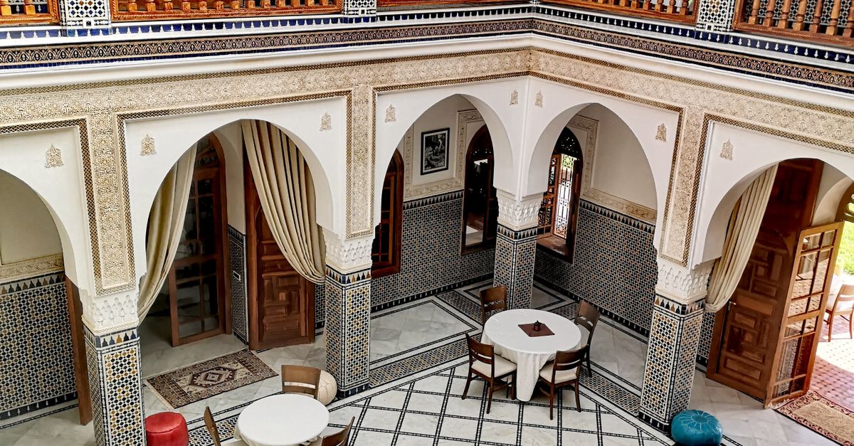 Elegant Interior of Traditional Moroccan Riad · Free Stock Photo