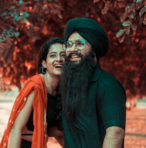 bezplatná Základová fotografie zdarma na téma chloupky na obličeji, indiánský pár, indové Základová fotografie