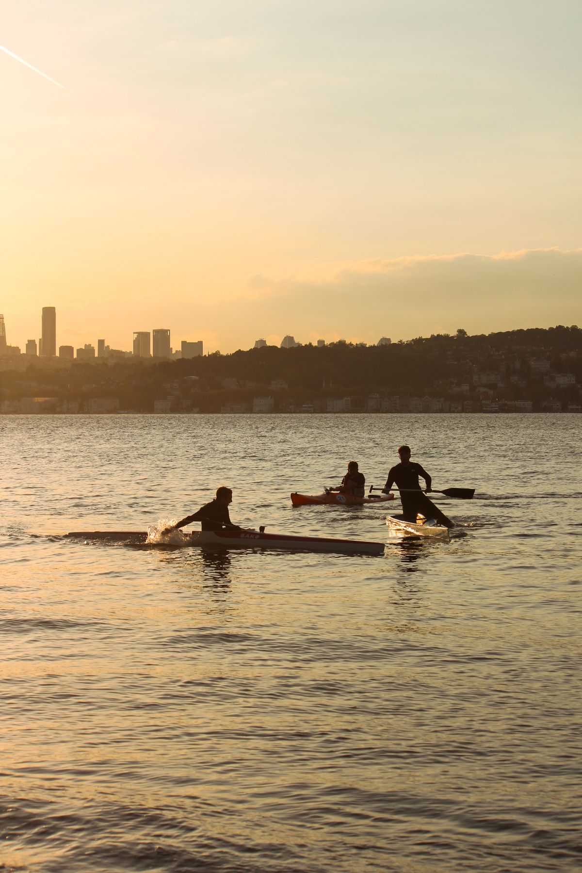 Kayak al atardecer desde la Marina de València