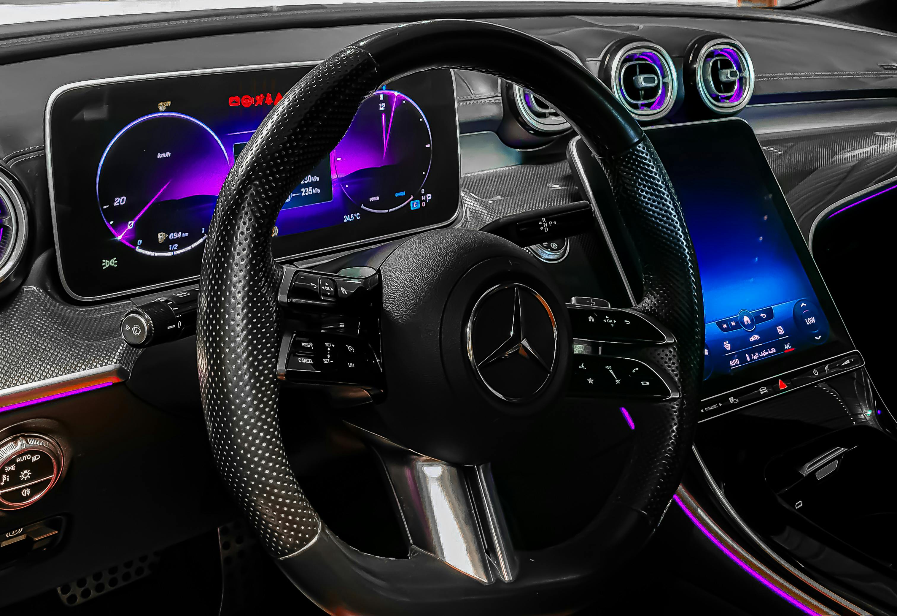 Next-Gen Pleos Connect Infotainment Coming to Hyundai, Genesis, Kia Vehicles — Photo by Salah Özil on Pexels