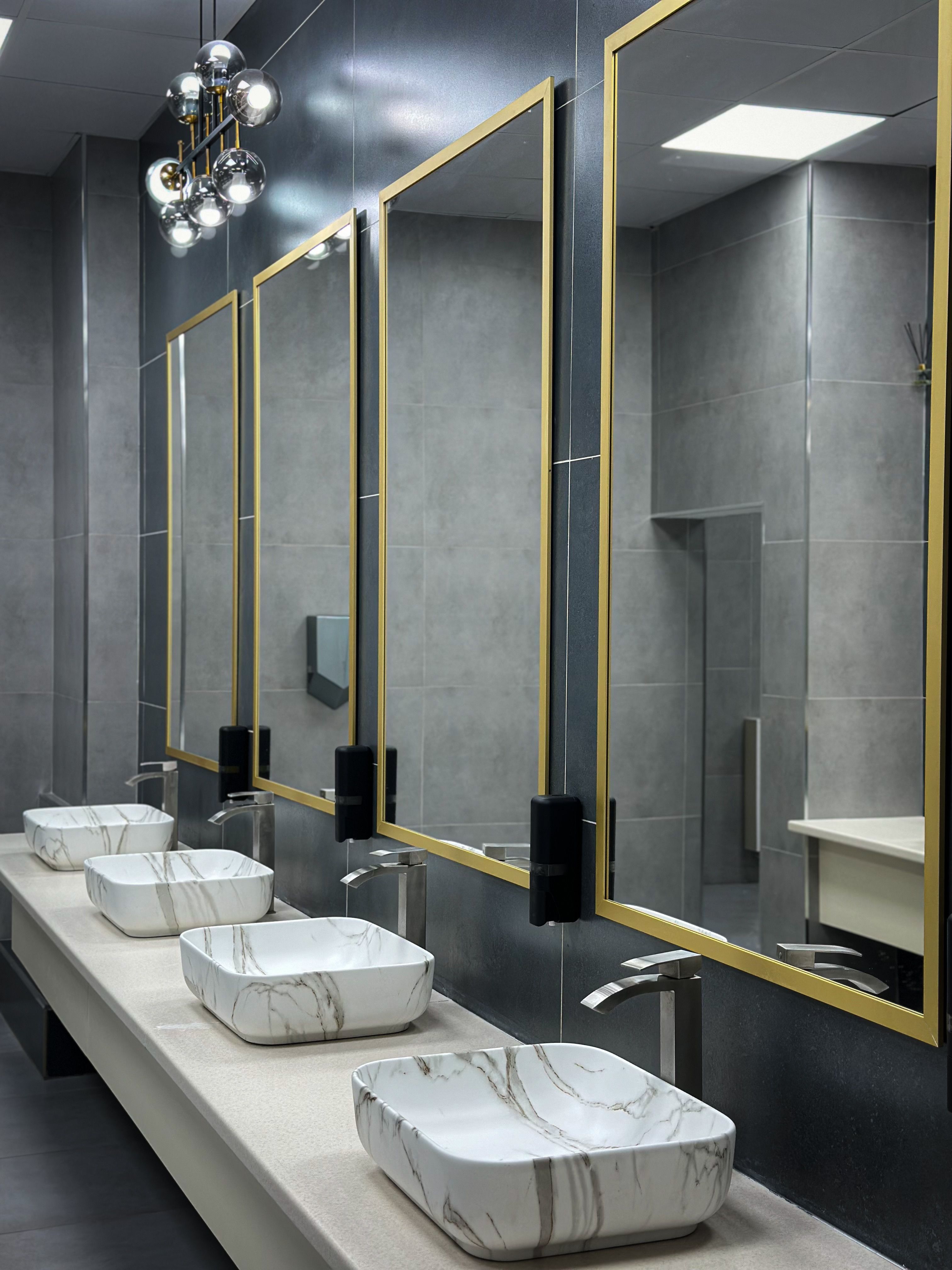 Modern Bathroom with Elegant Marble Sinks · Free Stock Photo
