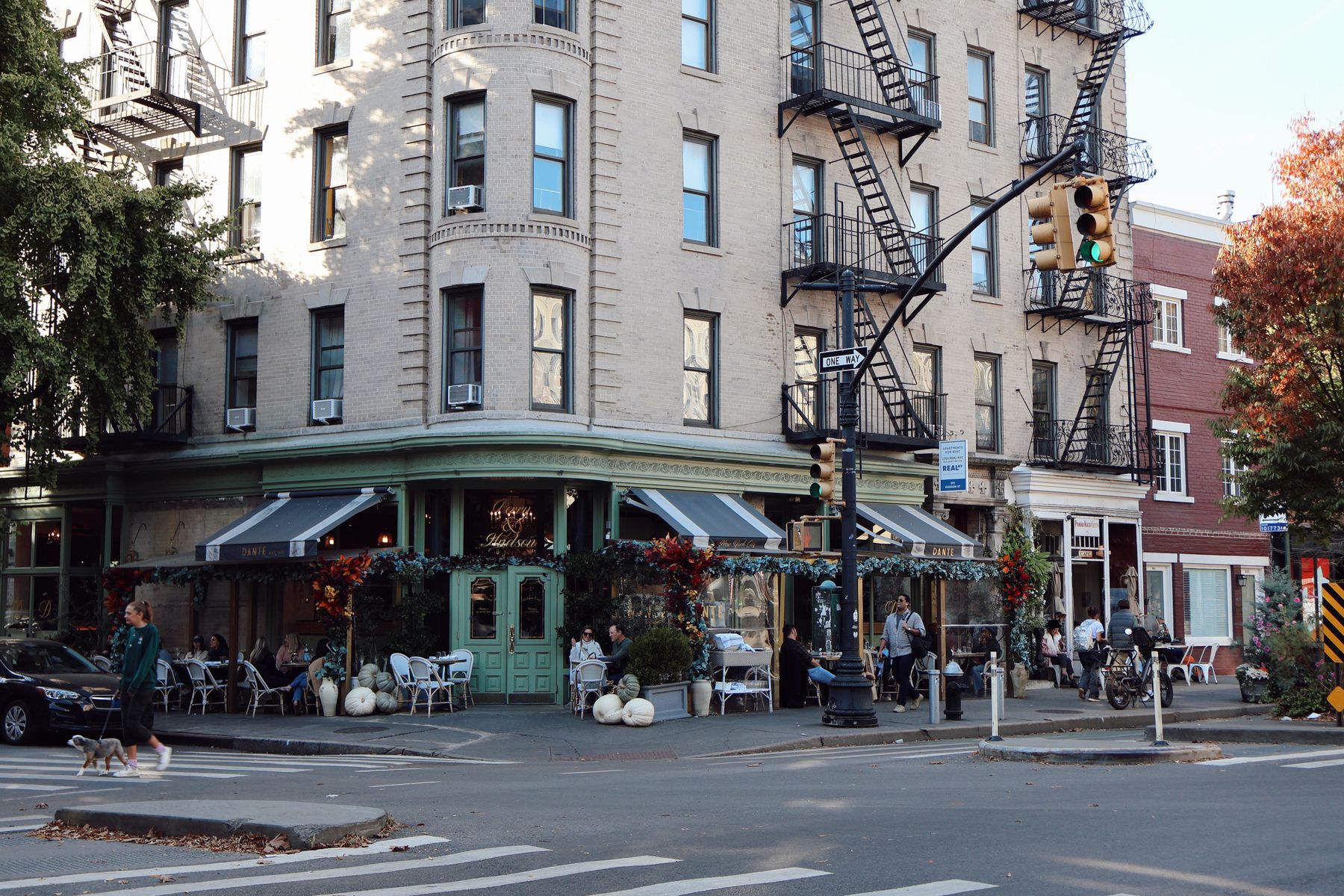 Upper Union Street in Autumn: A Walkable Afternoon from Albany