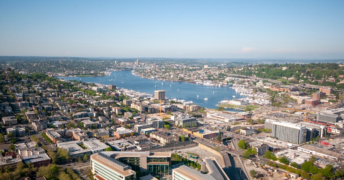Stunning aerial photo of Seattle's Lake Union area, showcasing urban landscape and water.