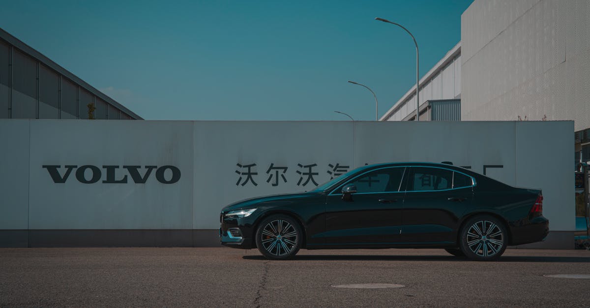 Профессиональные студийные фотографии автомобилей