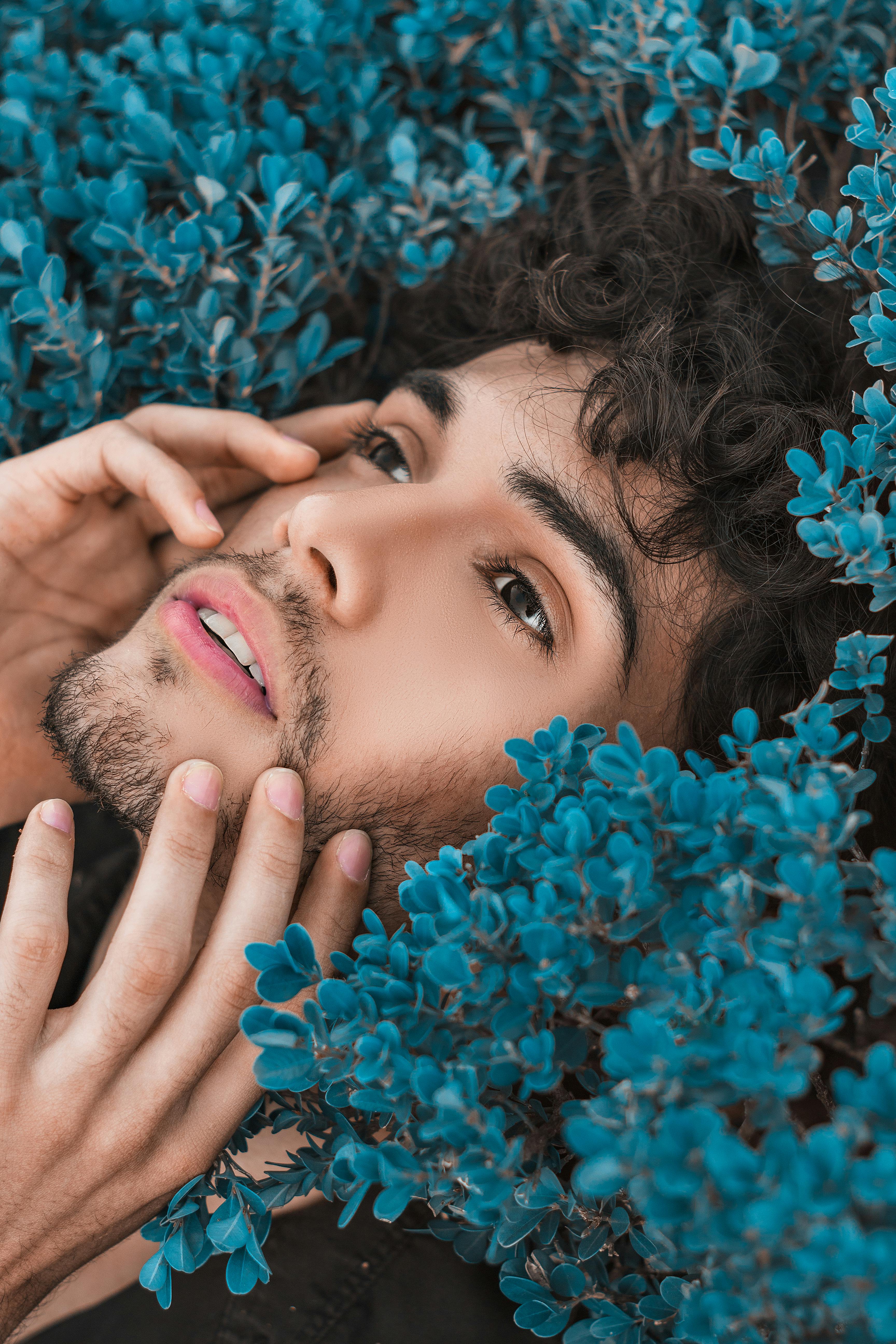 Young man posing at camera in snows Stock Photo - Alamy