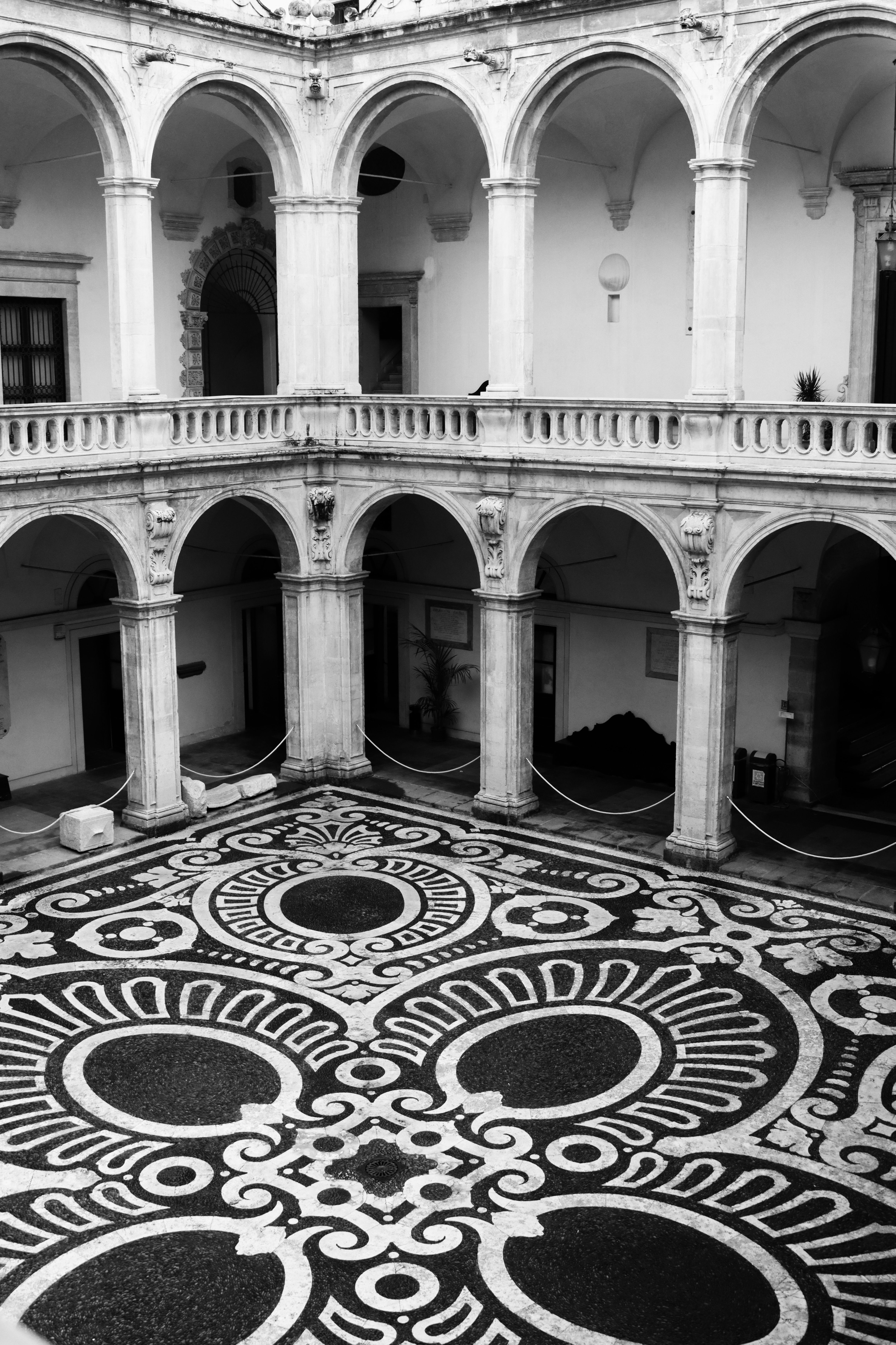 Historic Courtyard with Ornate Patterns in Sicily · Free Stock Photo