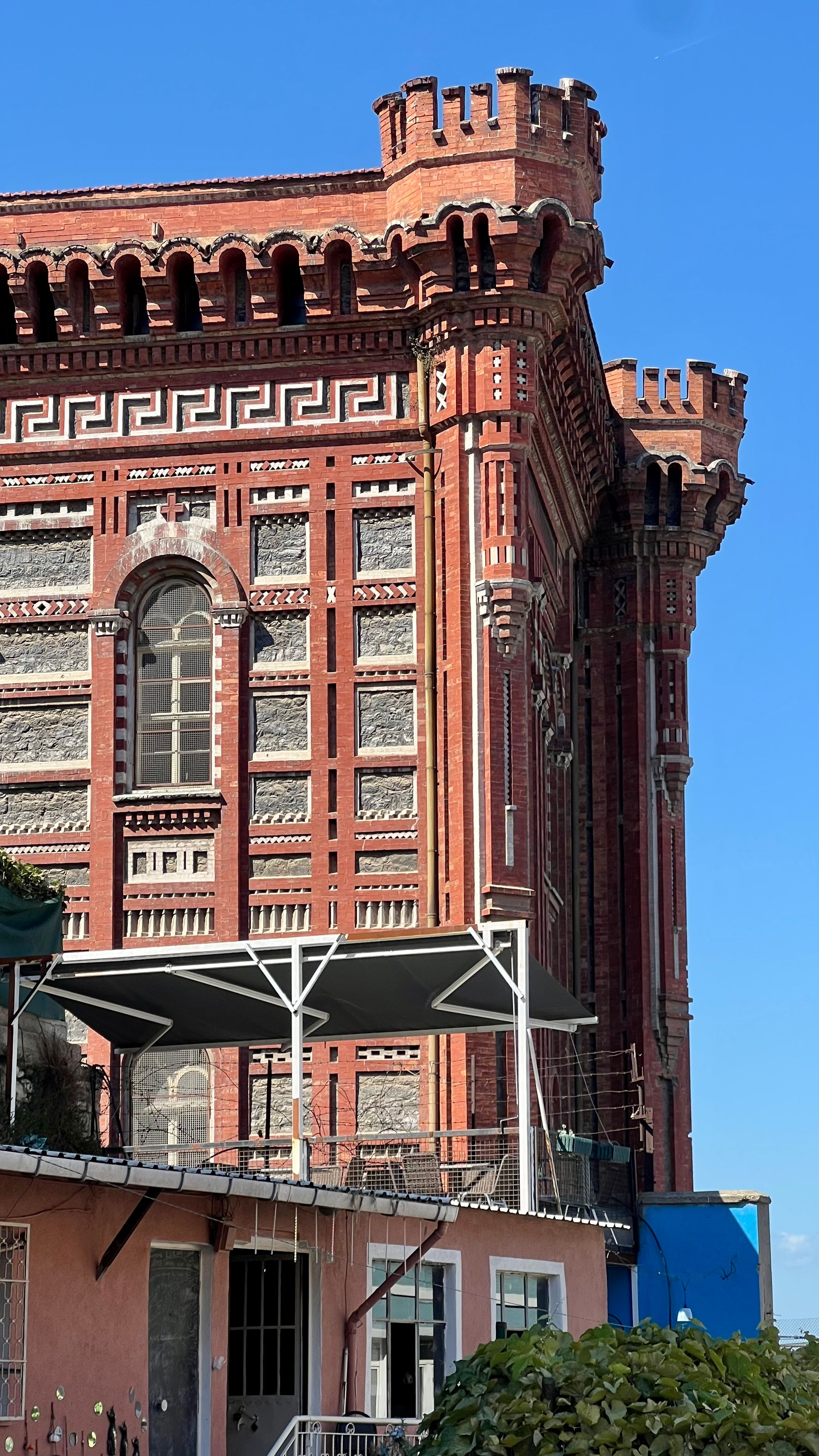 Historic Red Brick Building Architectural Detail · Free Stock Photo