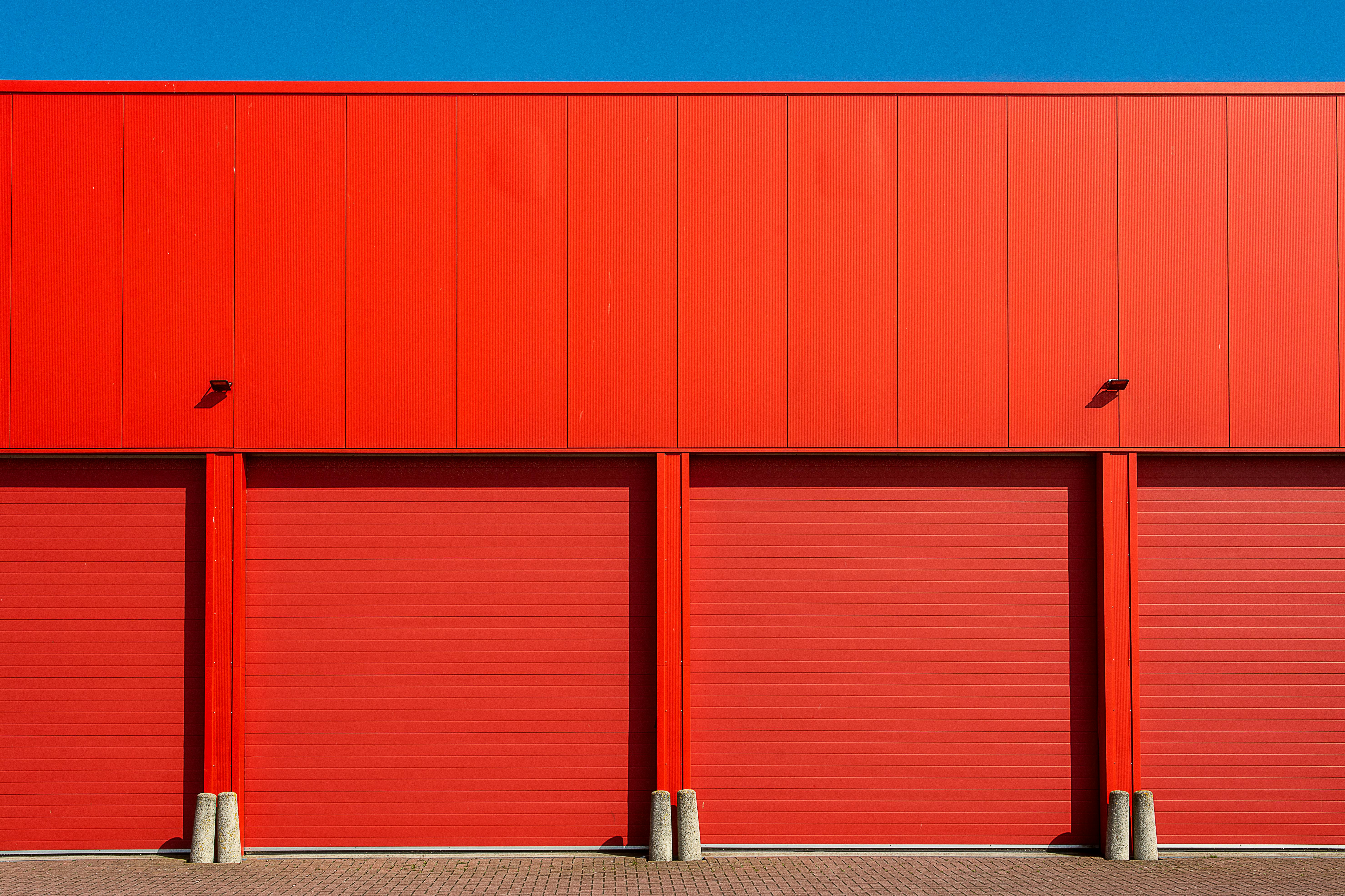 How to declutter your garage for spring cleaning — including 8 useless things a pro organizer says to ditch — Photo by Jan va
