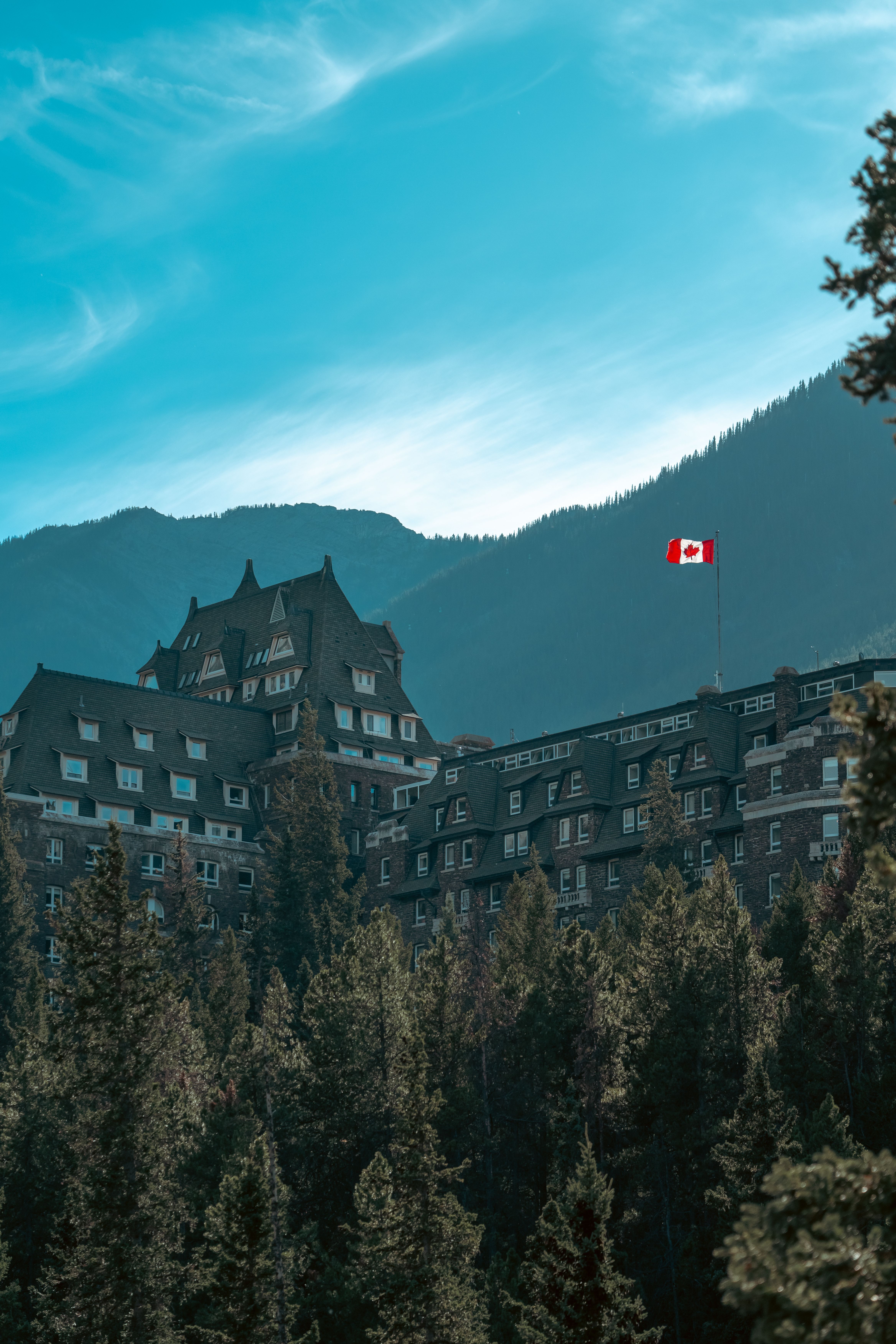 Fairmont Chateau on the Eastern Shore of Lake Louise · Free Stock Photo
