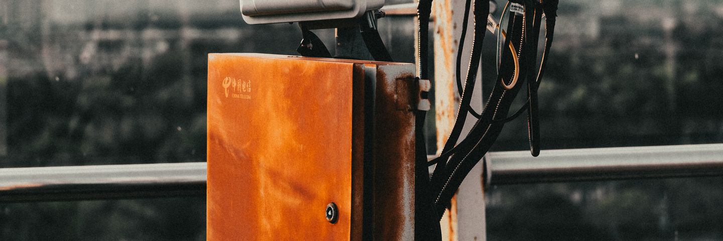 産業用IoT機器のイメージ写真
