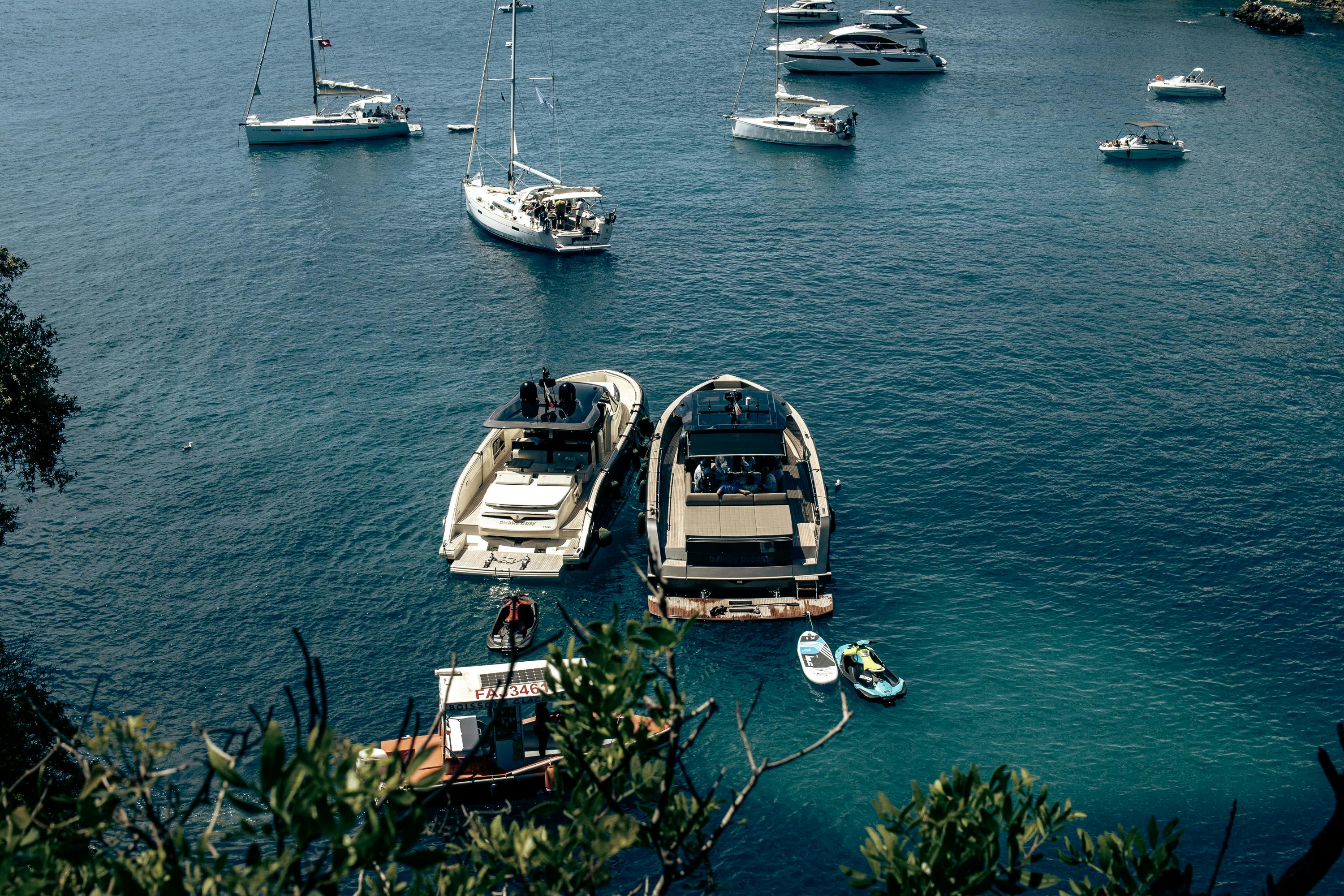 Famous Celebrities and their Yachts