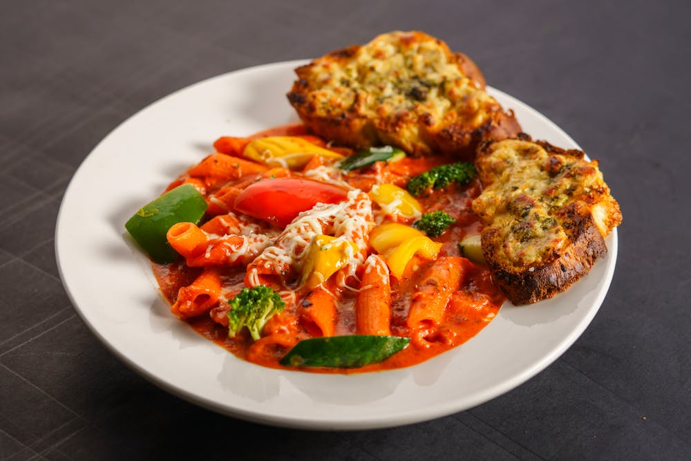 Cheesy Broccoli & Pasta Bake