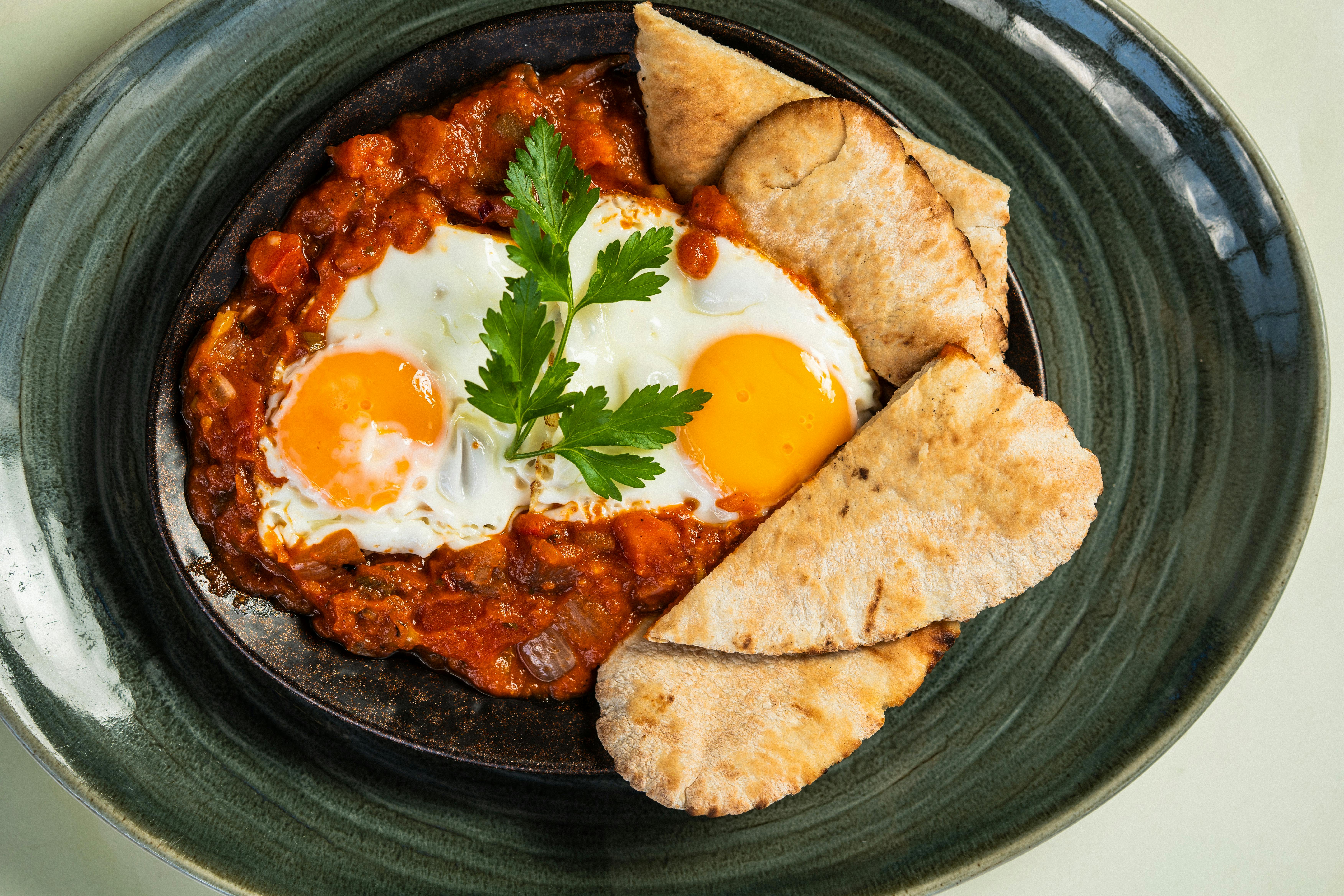 Plato de huevos fácil y delicioso