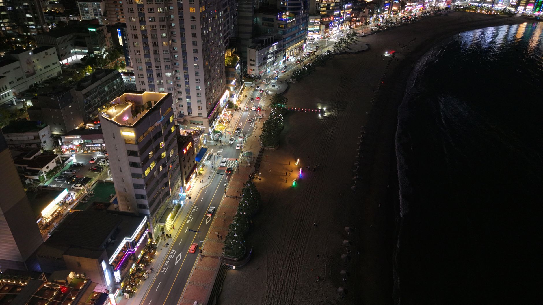 busan haeundae beach summer