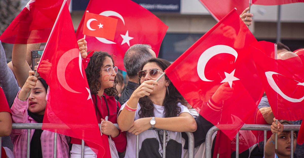 Türkiye Develops Long-Term Care Insurance Amid Aging Population