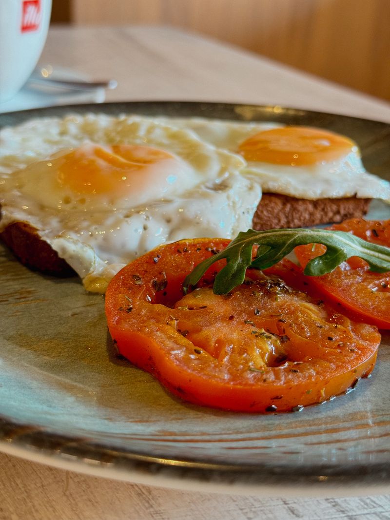 Cafe food photo from Pexels, image 29189659