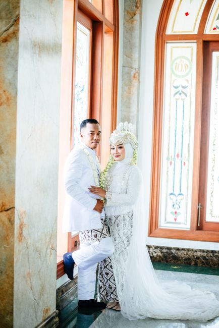 Mahkota Pengantin Jawa: Lebih dari Sekadar Hiasan Kepala Mahkota Pengantin Jawa: Lebih dari Sekadar Hiasan Kepala