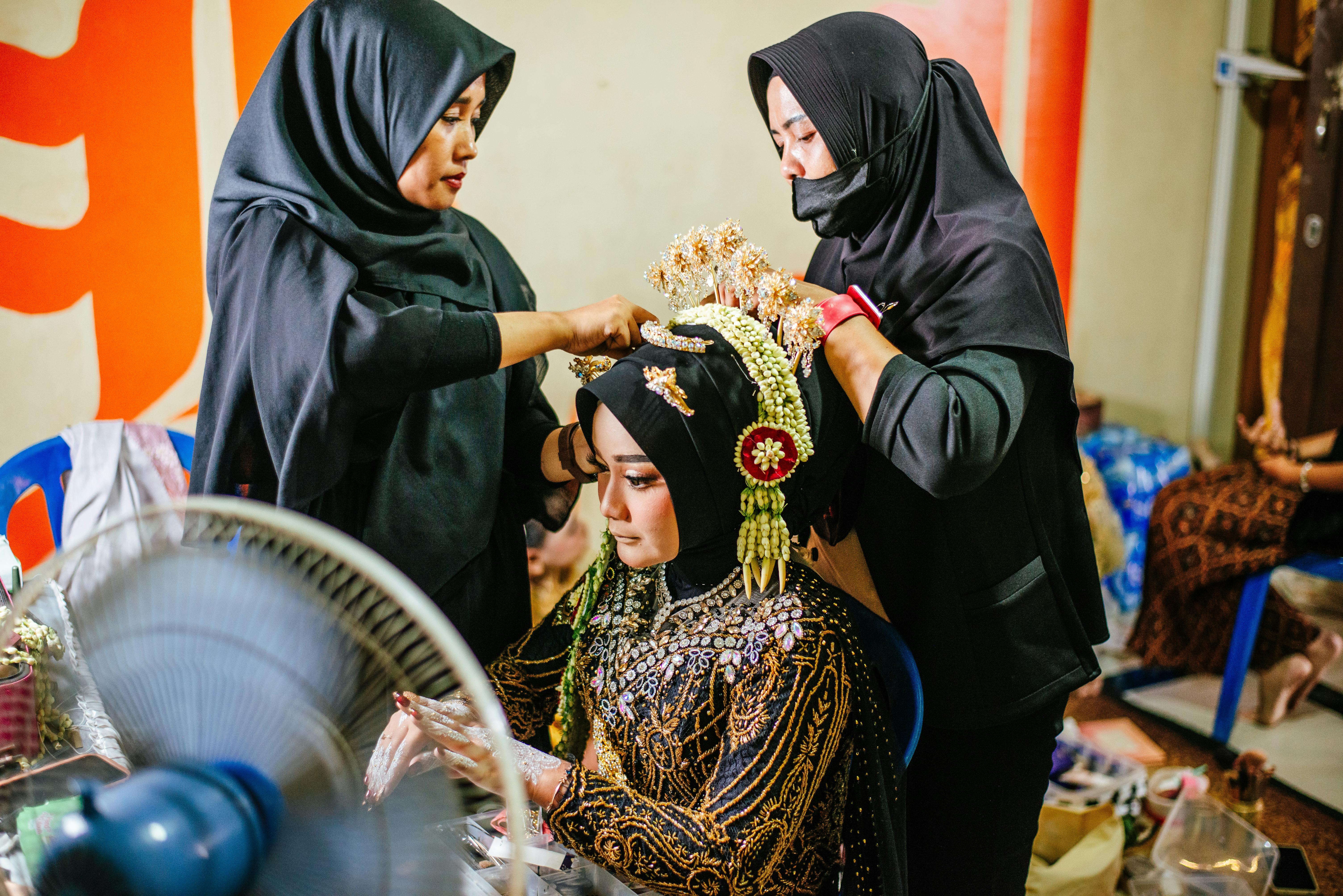 Unraveling the Love Story of Panji Asmarabangun and Sekartaji